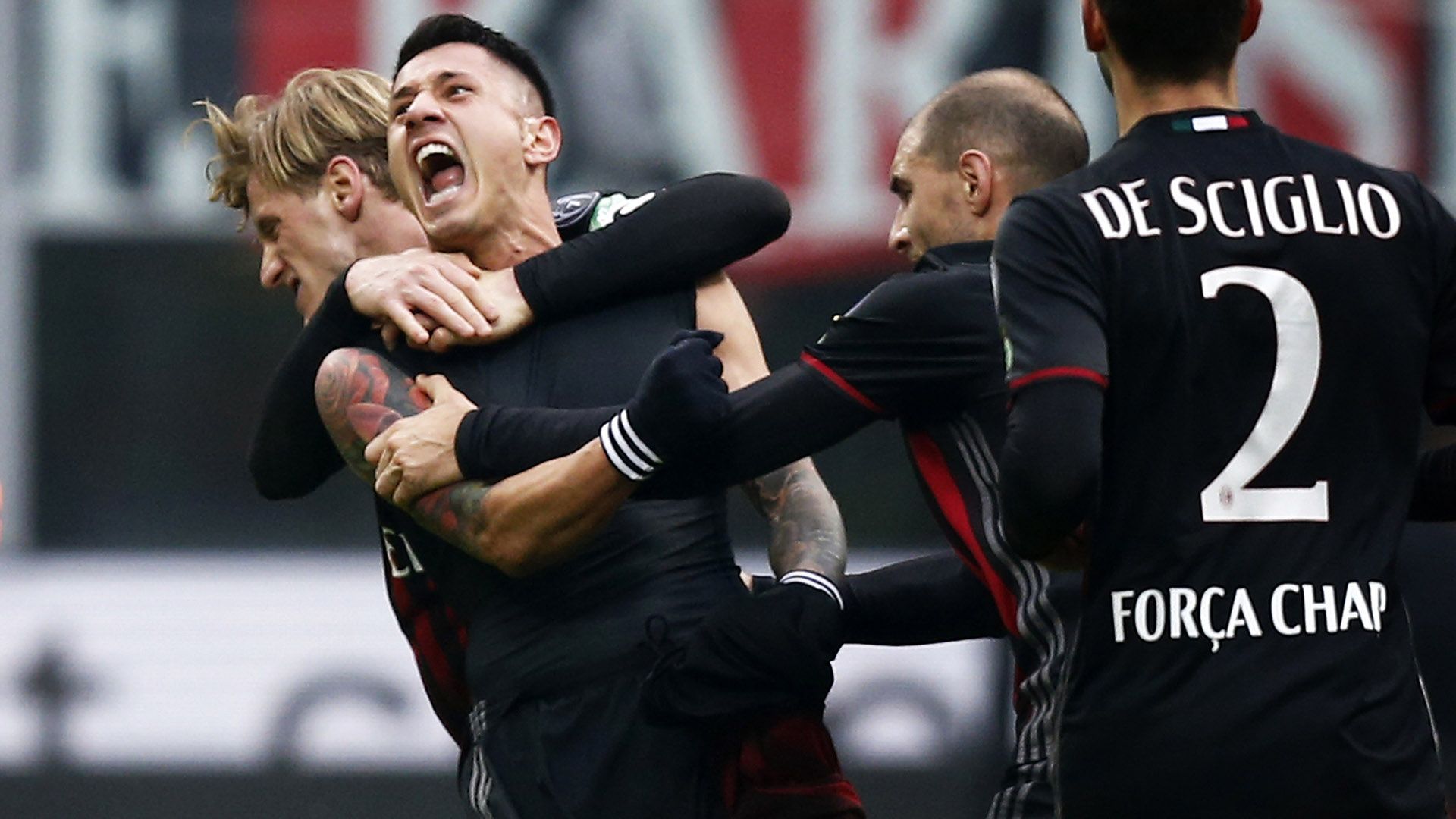 Gianluca Lapadula Milan Crotone Serie A