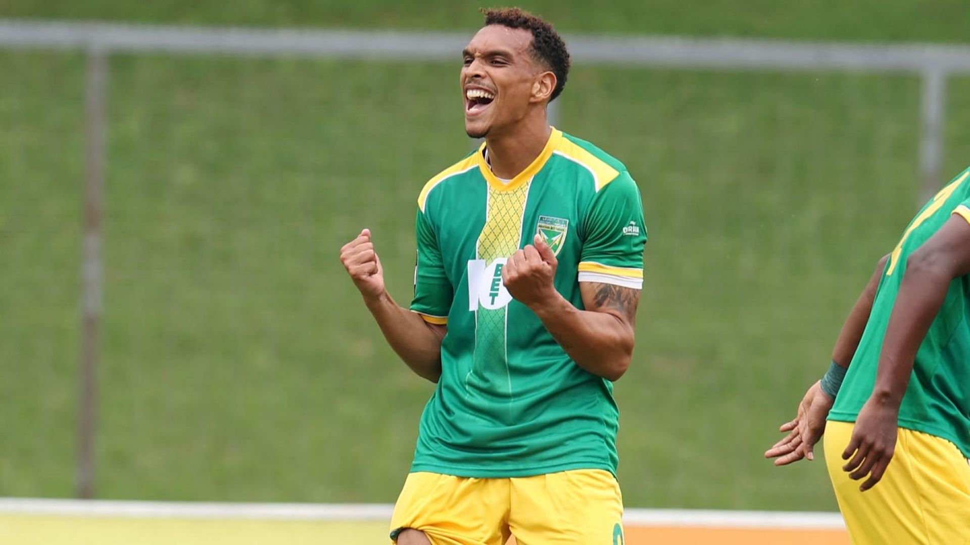 Ryan Moon, Golden Arrows