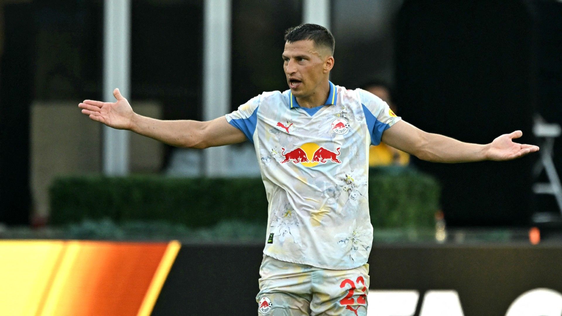 Salzburg's Austrian defender #22 Stefan Lainer reacts