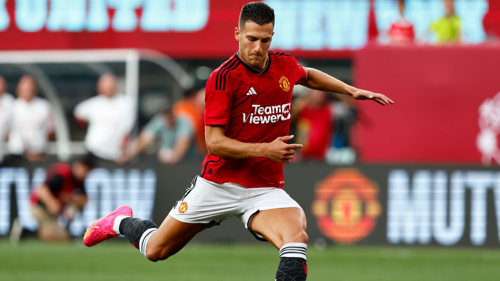Diogo Dalot Manchester United 2023 Arsenal friendly