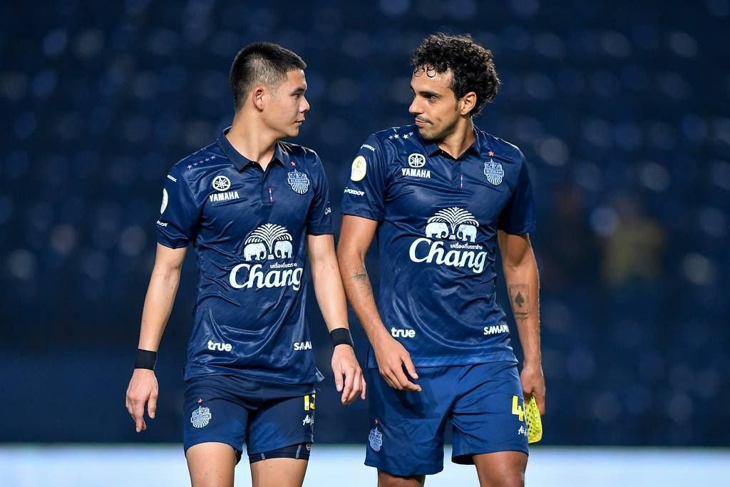 นฤบดินทร์ วีรวัฒโนดม, Diogo Luís Santo