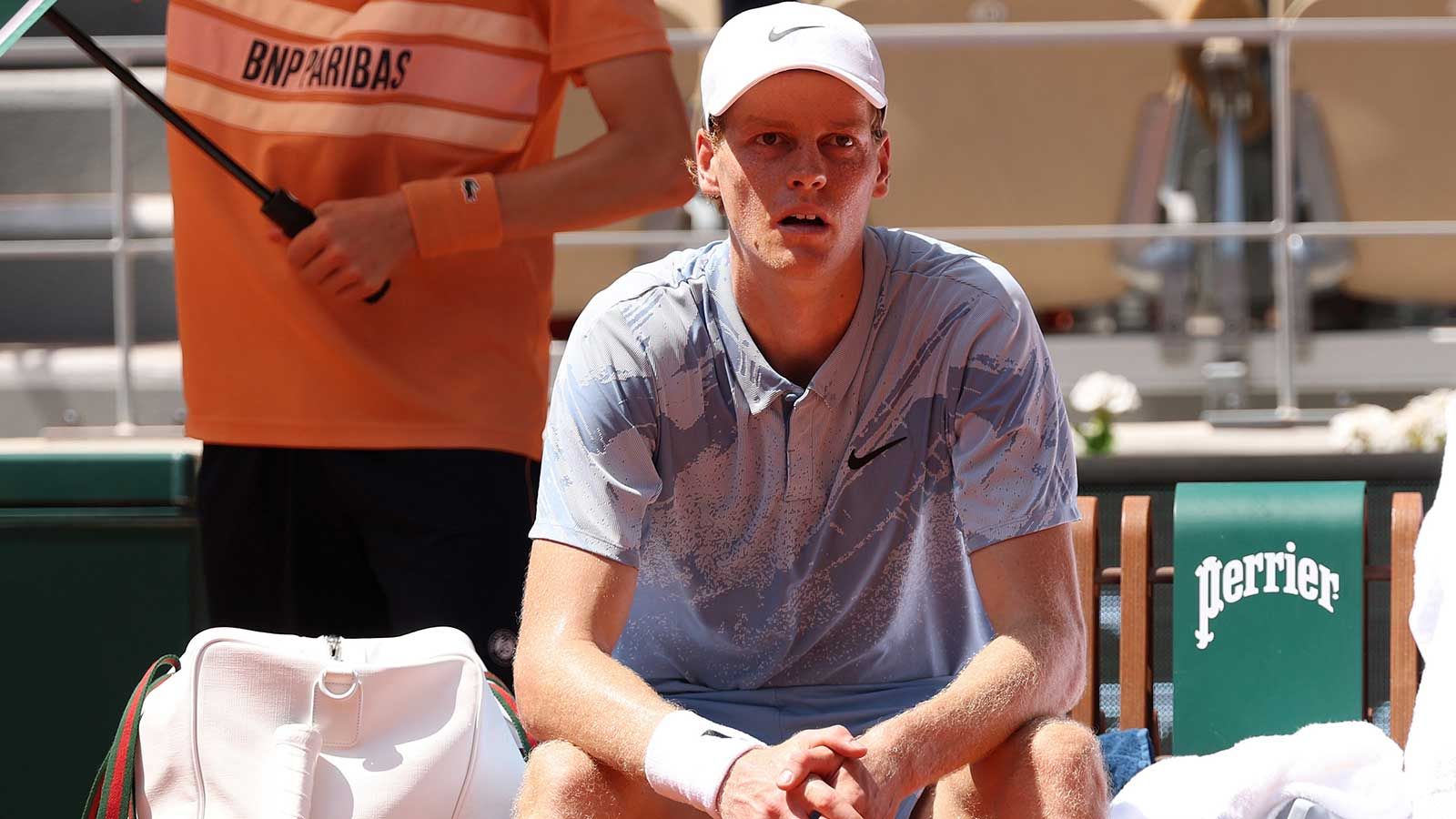 On the brink of collapse-and a shock exit? Drama surrounds top favourite Jannik Sinner at the French Open | Goal.com UK