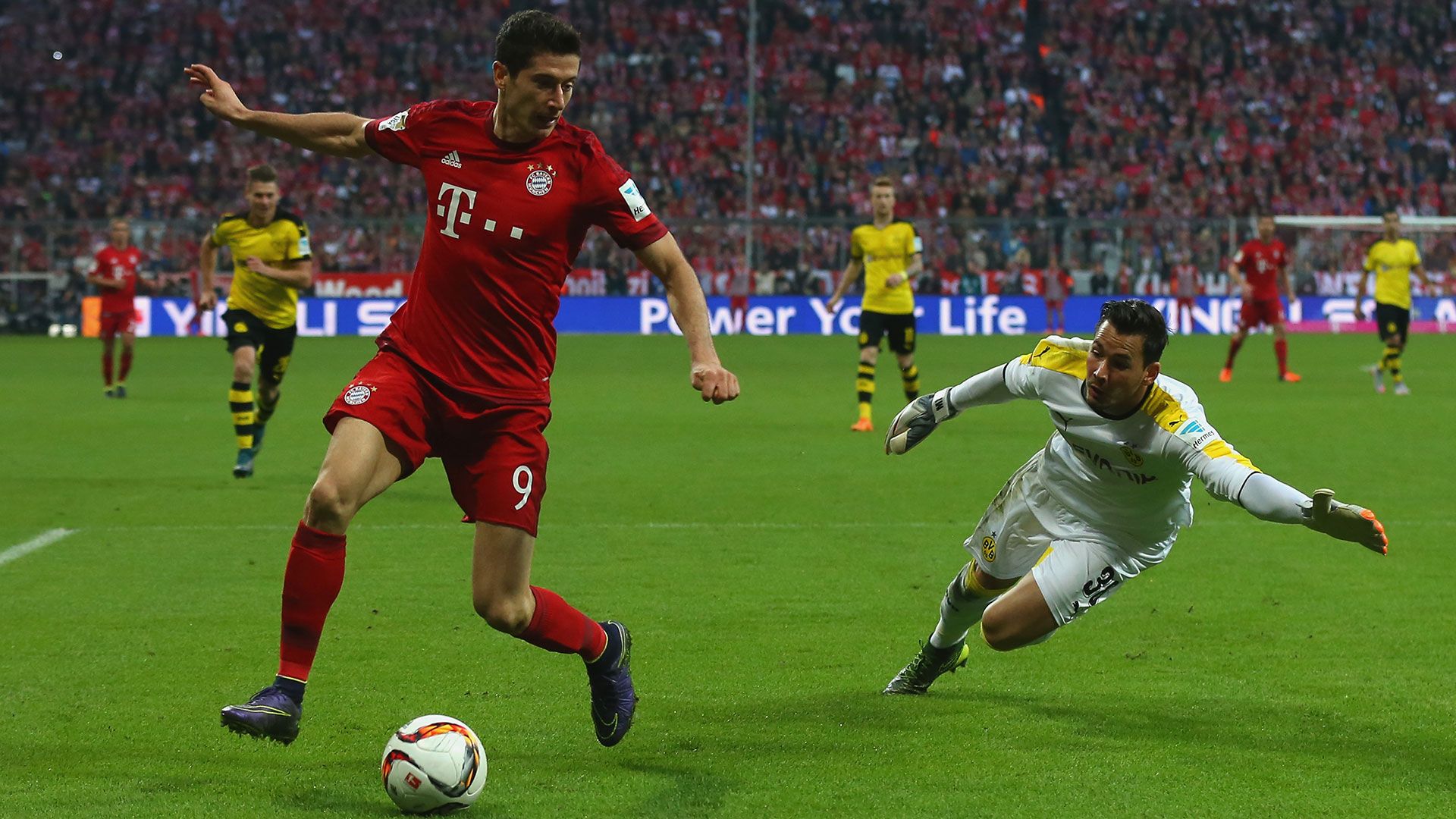 Robert Lewandowski Bayern Munich Borussia Dortmund Bundesliga