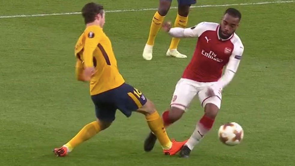 Expulsión Vrslajko Arsenal Atletico