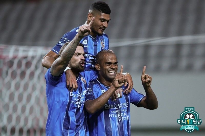 주니오, 비욘존슨, 불투이스