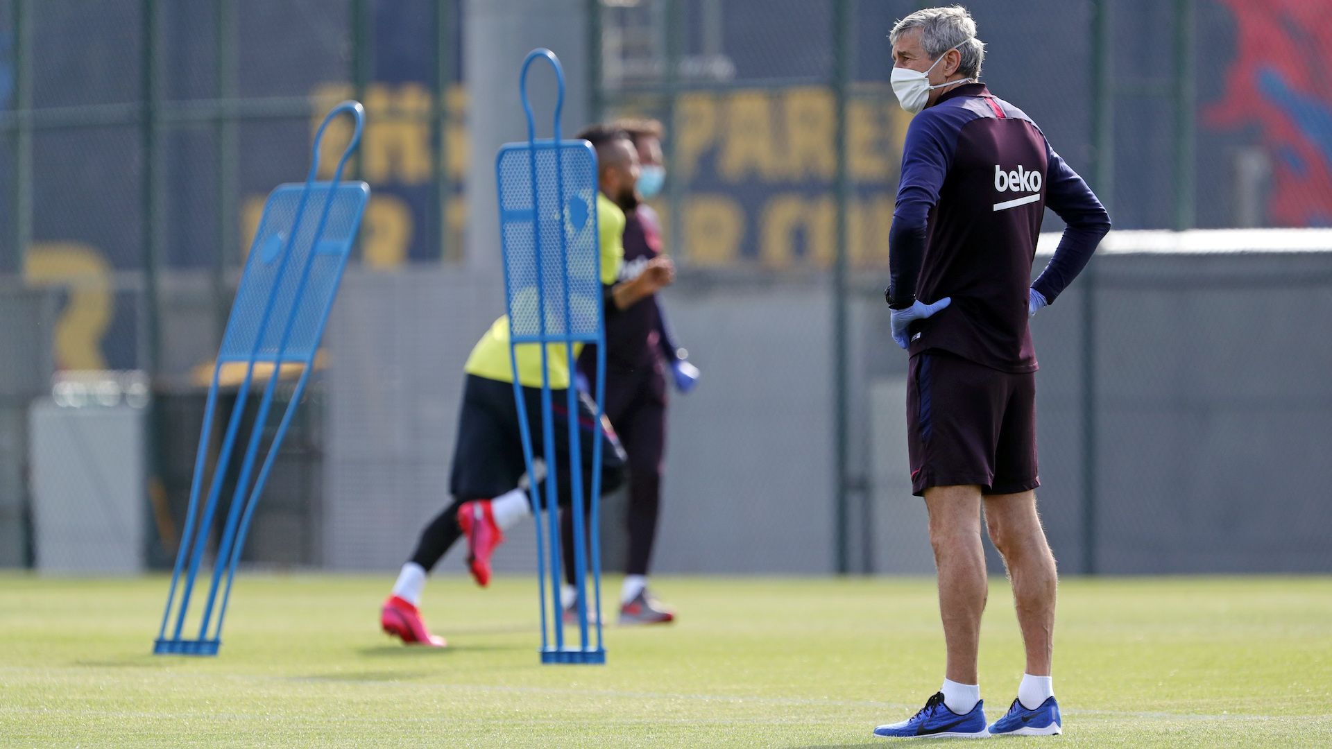 Quique Setién Entrenamiento Barcelona coronavirus