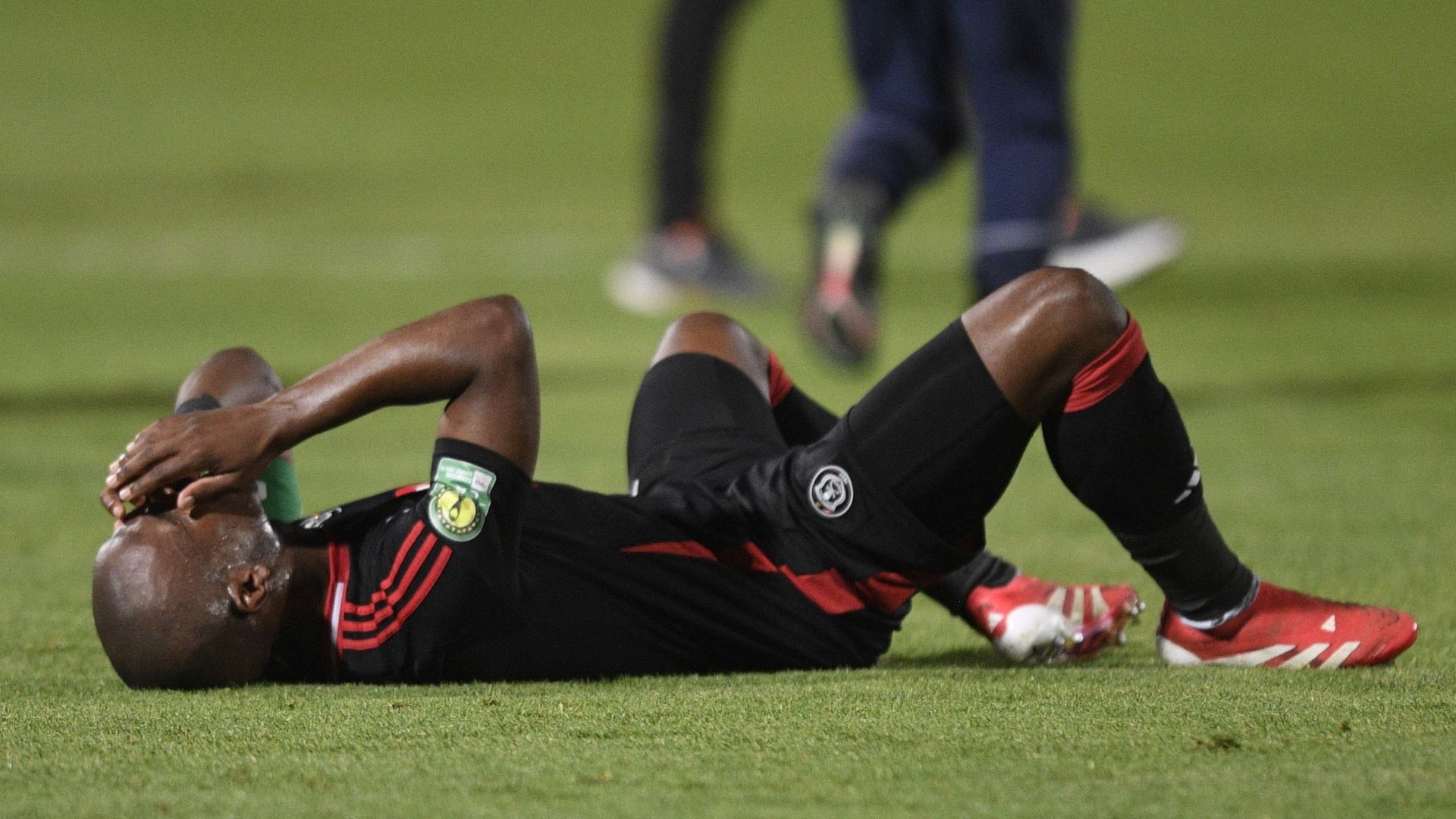Nkosinathi Sibisi, Orlando Pirates