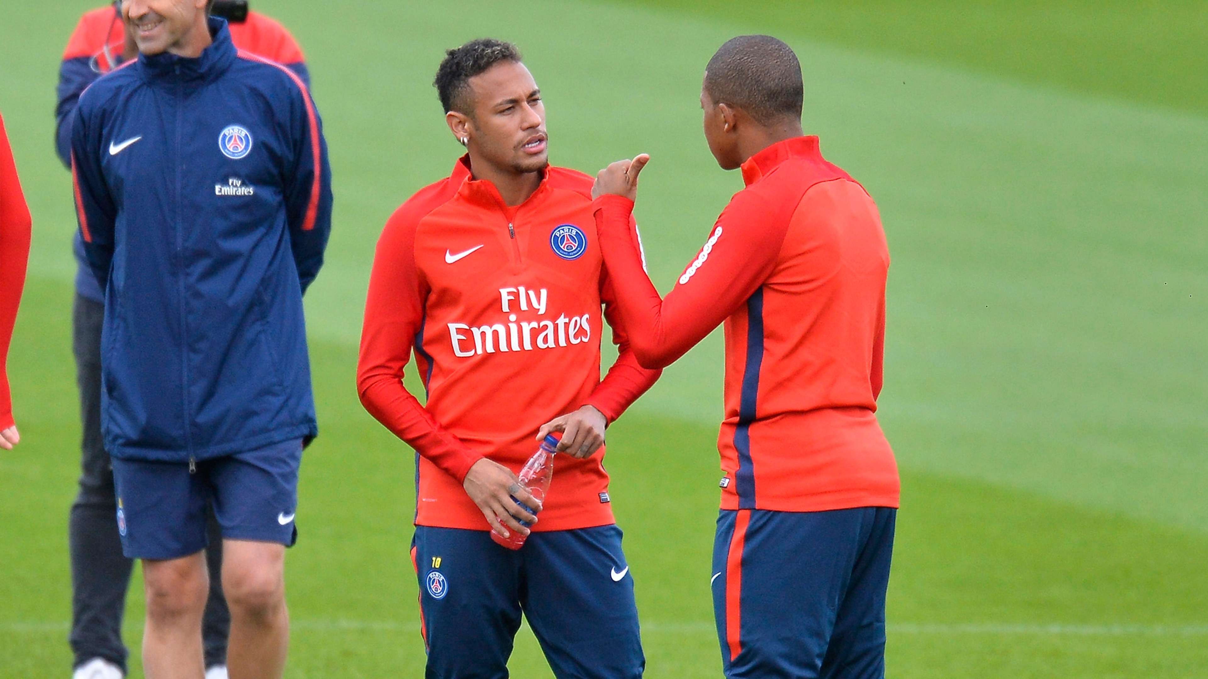 Mbappé e Neymar PSG 06 09 17