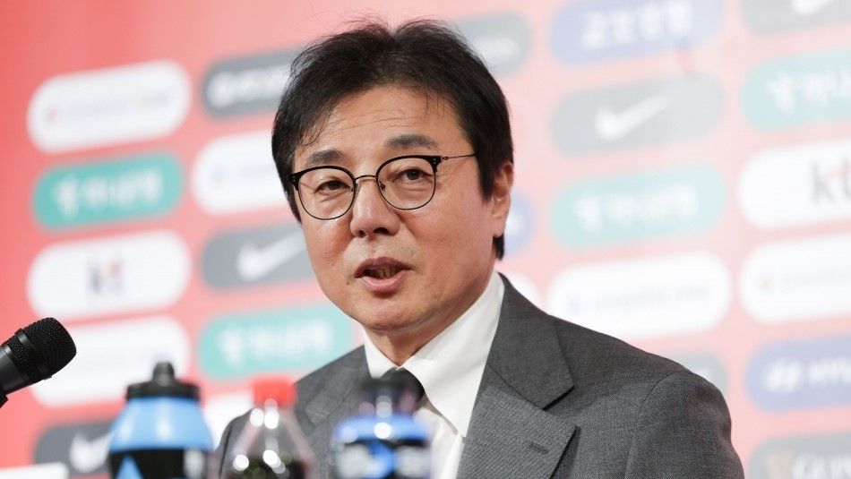 Coach Hwang Seon-hong Leads Korean U-23 National Team to Clash with Indonesia in AFC Qatar U-23 Asian Cup 2024 Quarterfinals