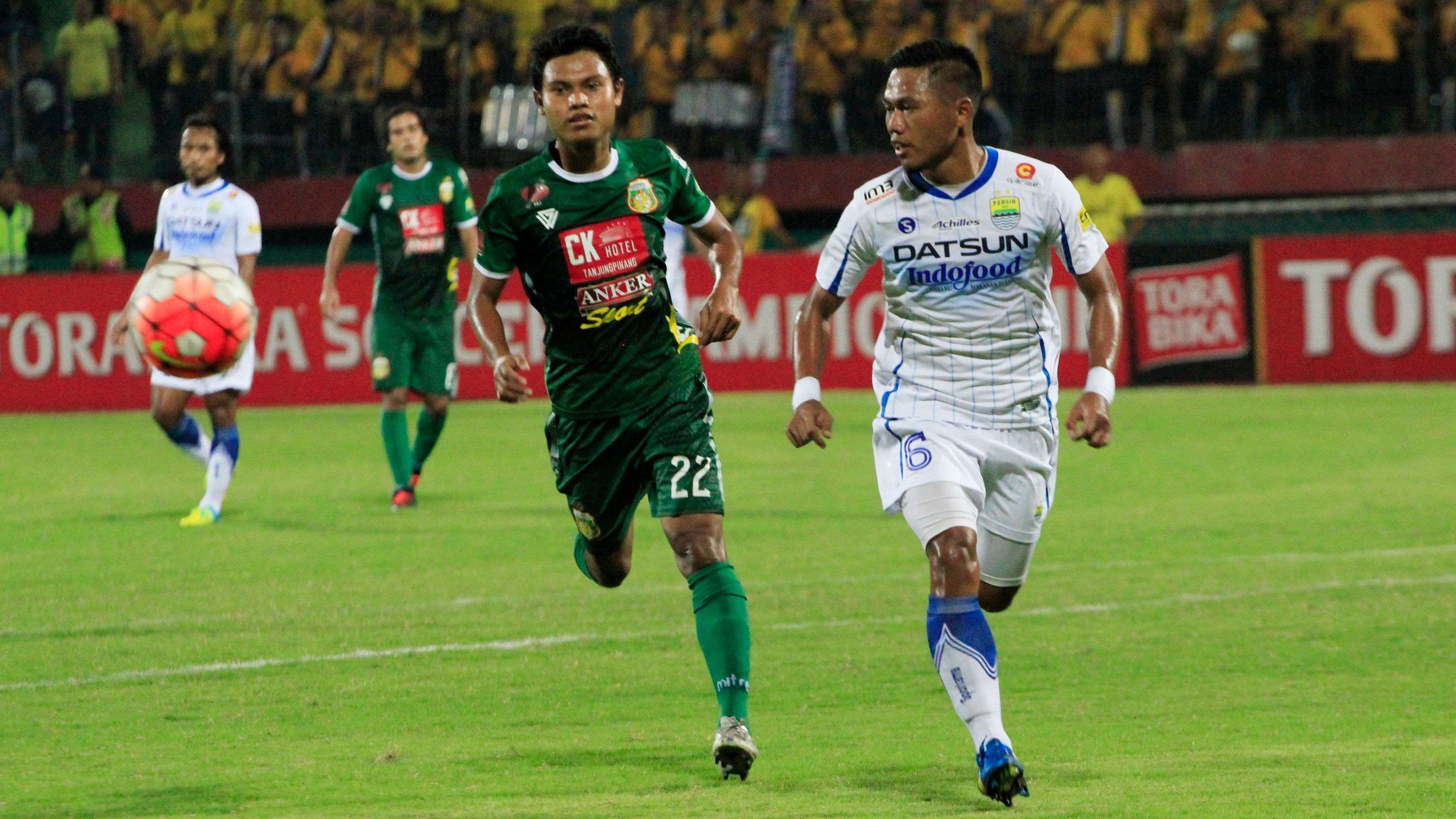 Toni Sucipto - Persib Bandung - Bhayangkara Surabaya United & Fandi Eko Utomo