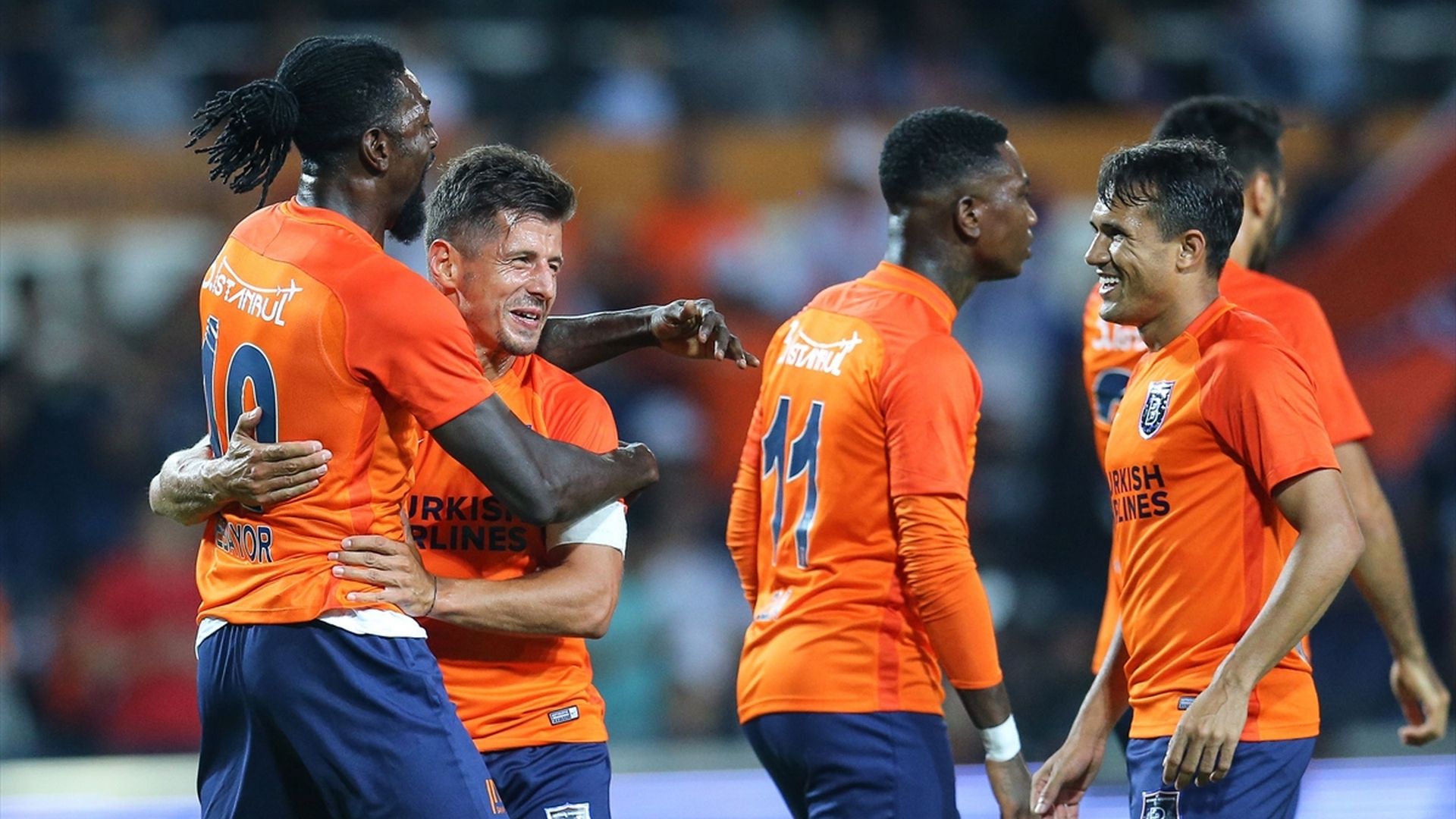 Adebayor Emre Belozoglu Mossoro Elia Basaksehir 282017