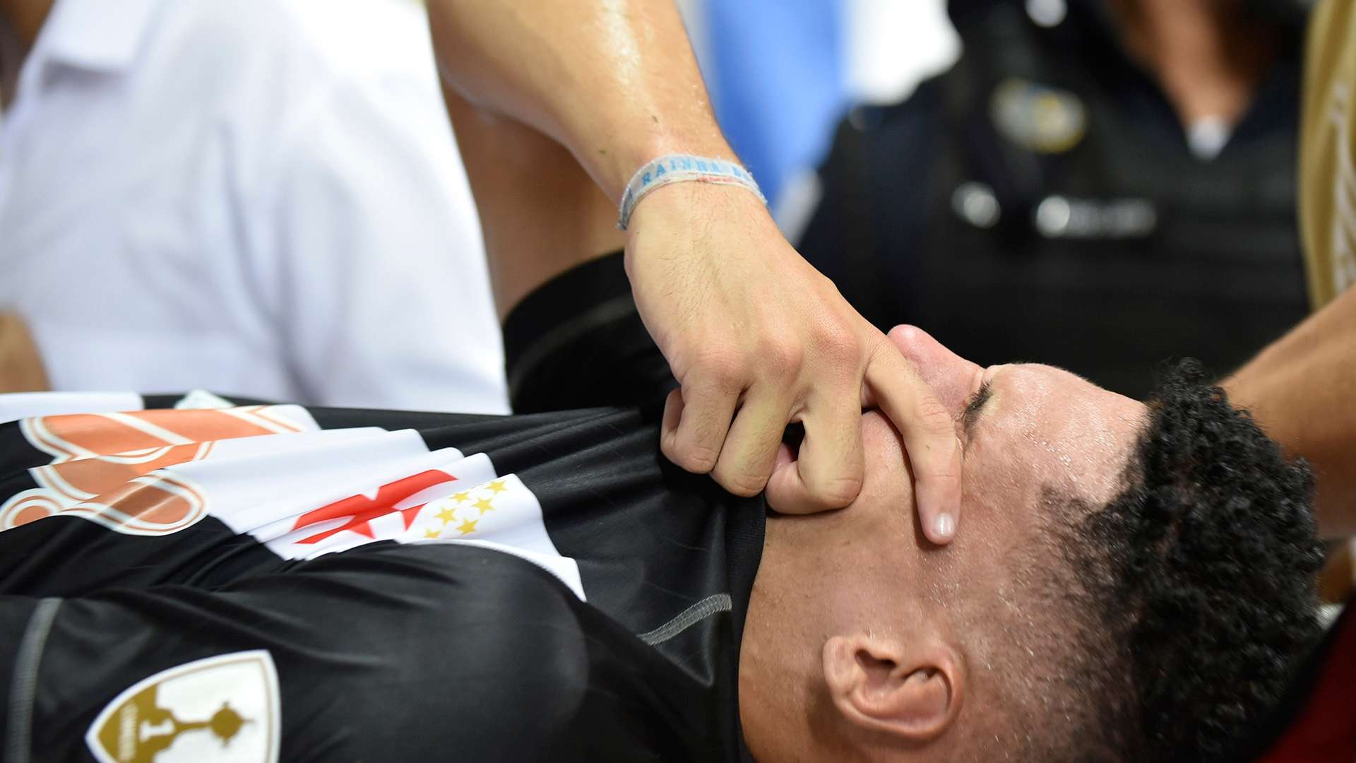 Paulinho lesao Cruzeiro Vasco 04042018 Copa Libertadores