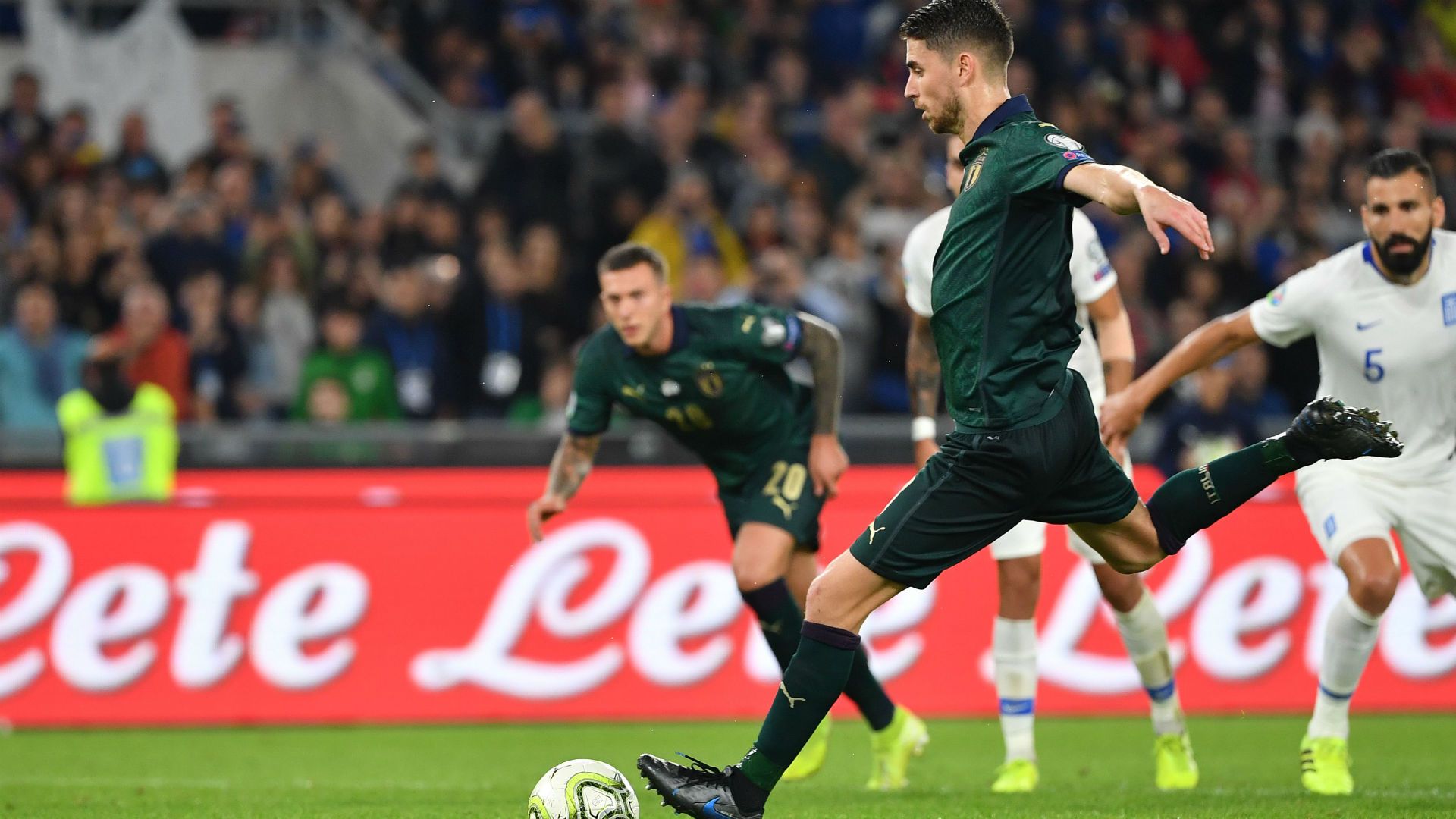 Jorginho Italy Greece