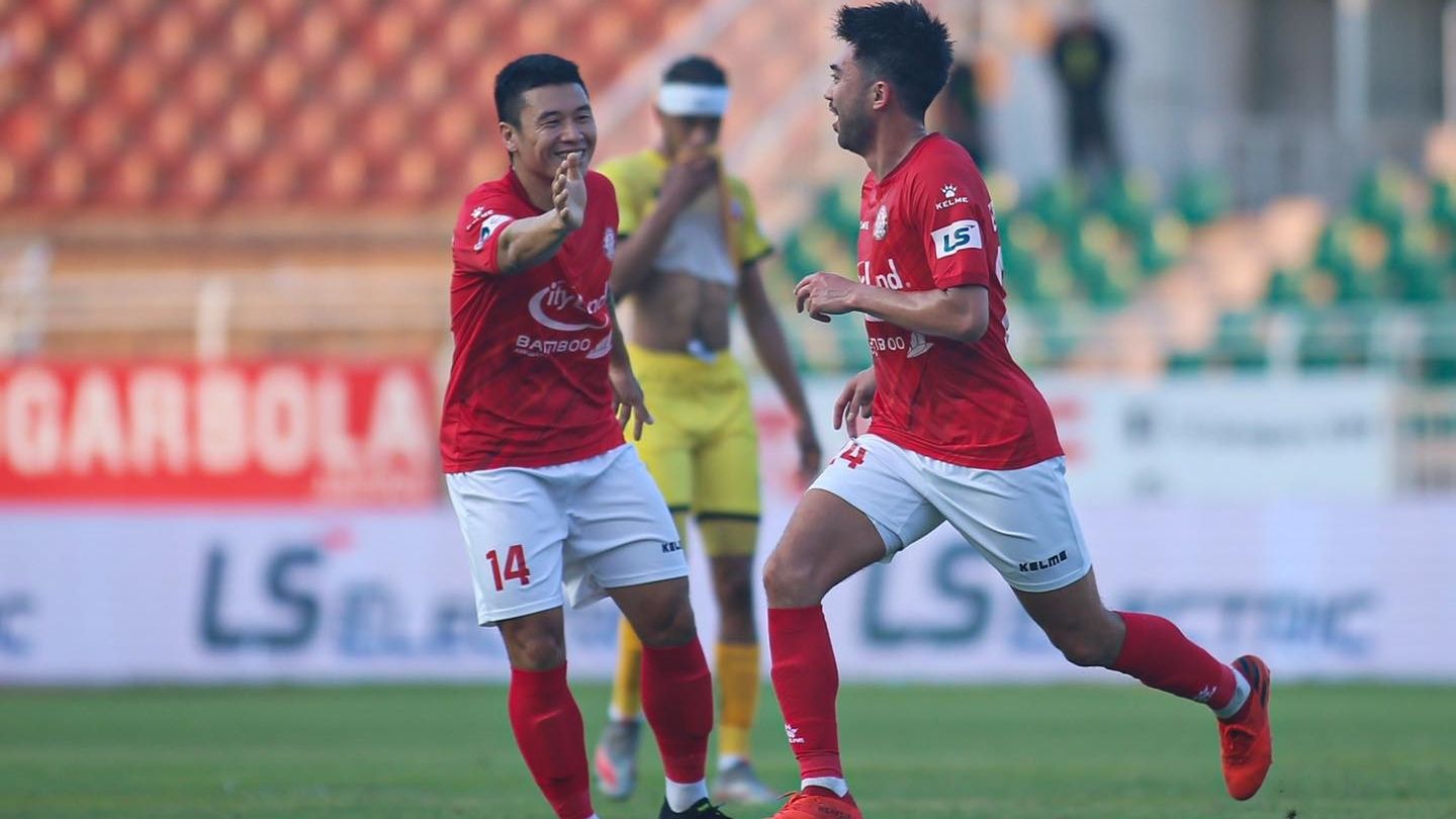 Do Van Thuan Lee Nguyen Ho Chi Minh City vs Hai Phong FC 2021 V.League