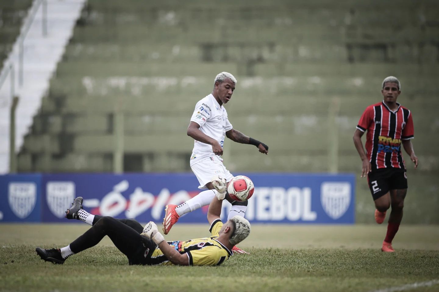 Matheus Galdino Operário-PR 2025