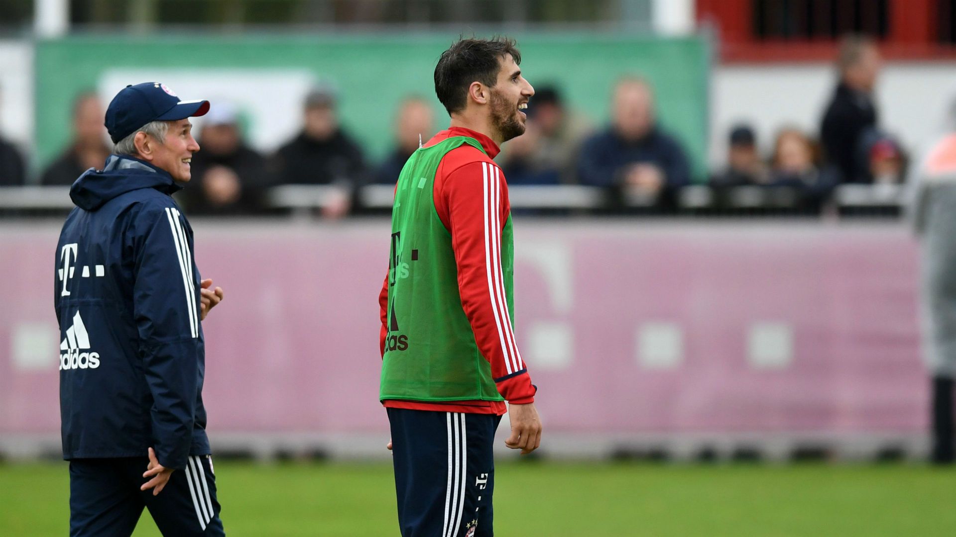 Javi Martinez Jupp Heynckes 2017 FC Bayern München