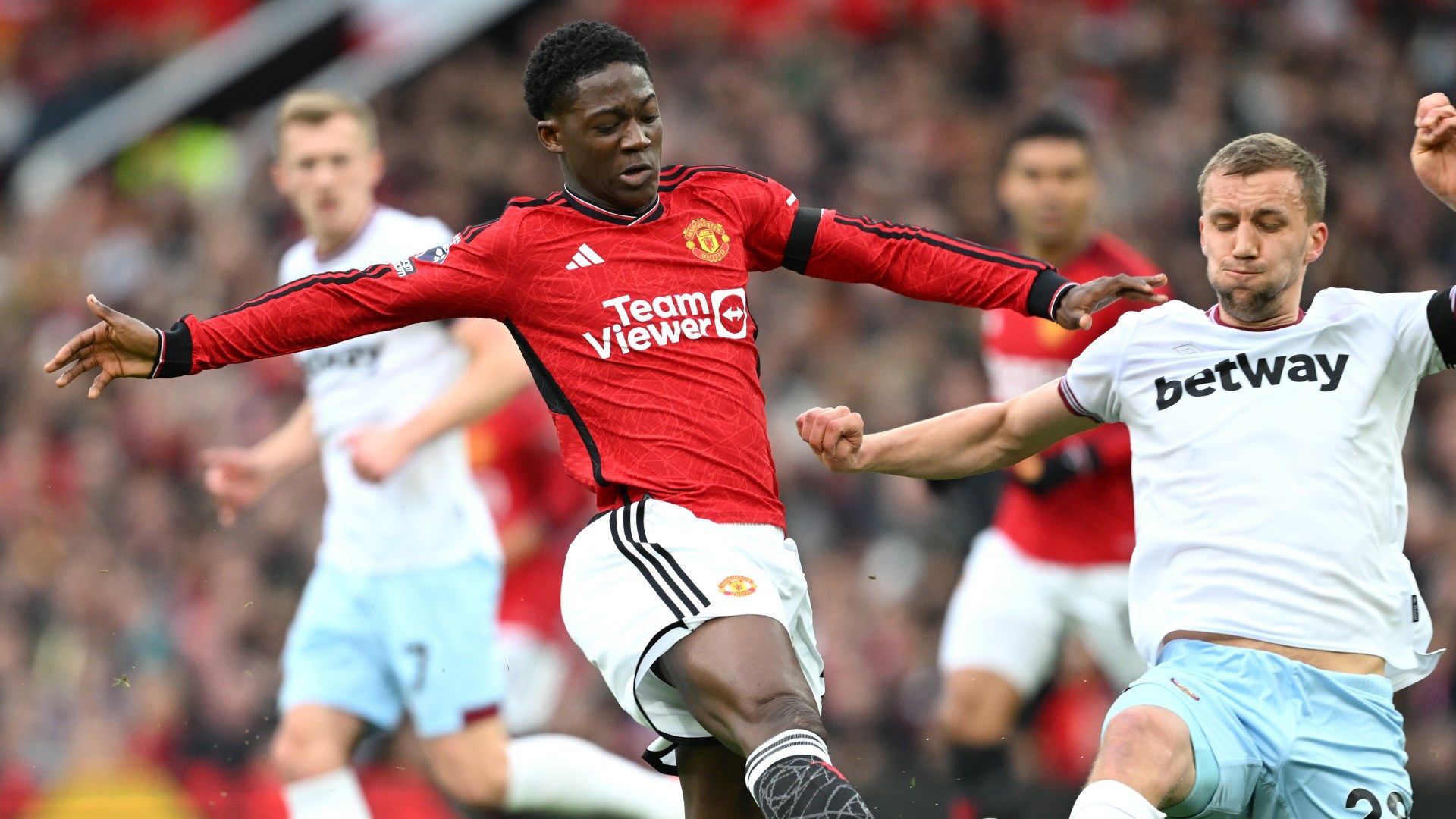 Kobbie Mainoo Manchester United 2023-24
