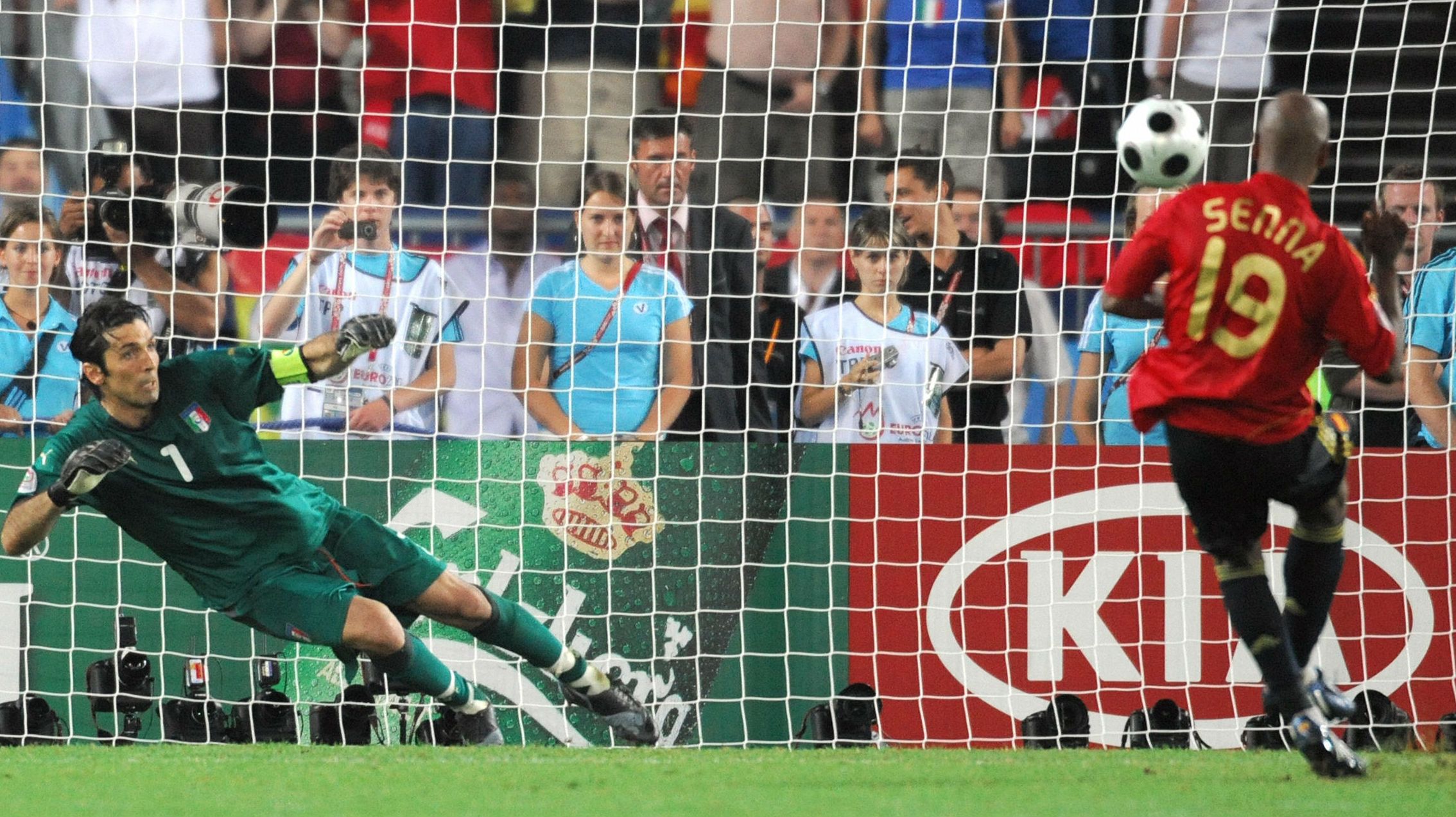 Marcos Senna 09062016