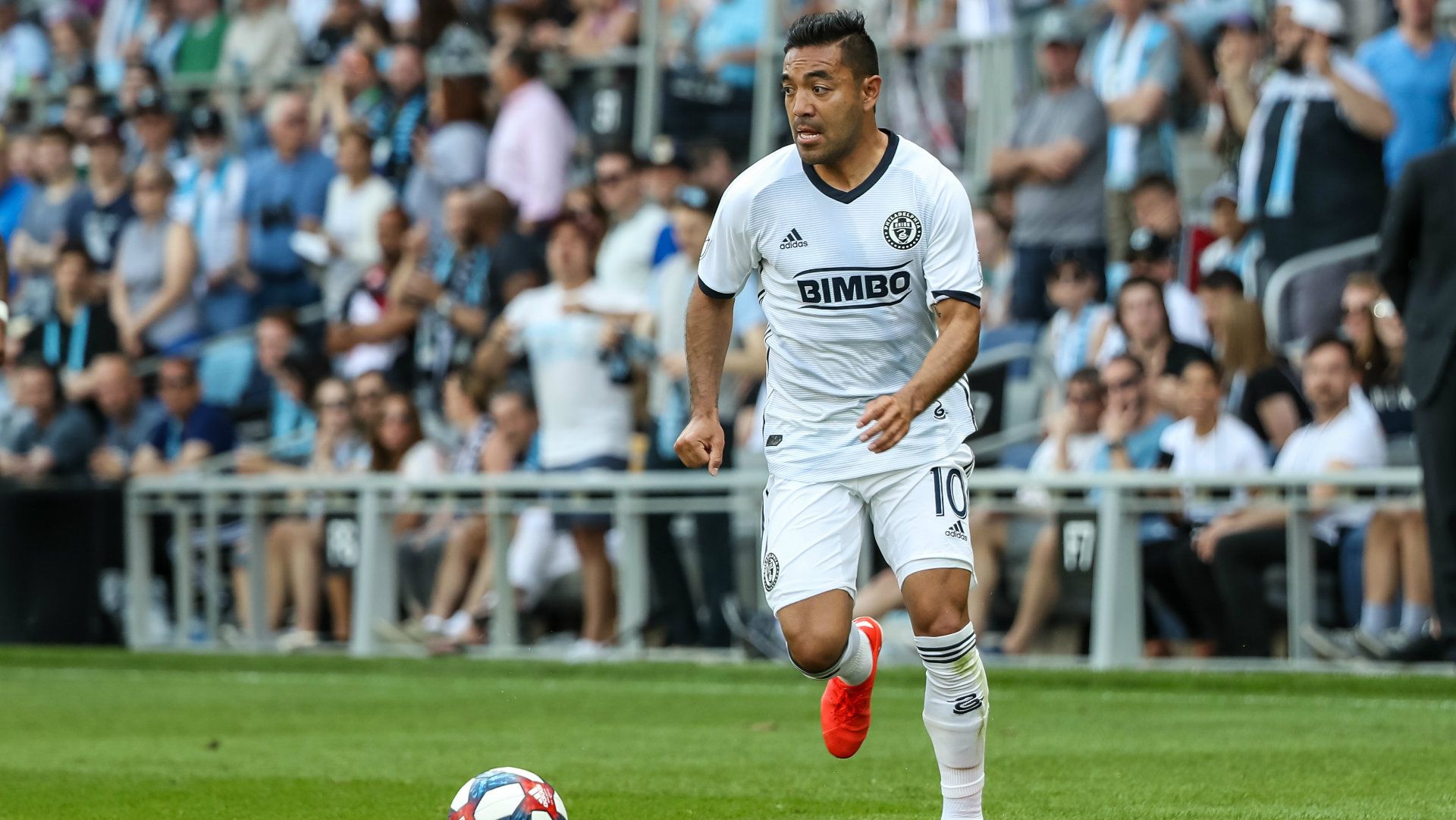 Marco Fabián Philadelphia