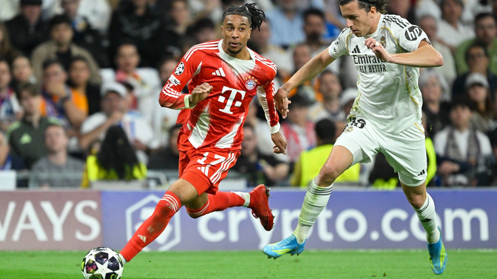 MICHAEL OLISE BAYERN MÜNCHEN ALVARO CARRERAS REAL MADRID 