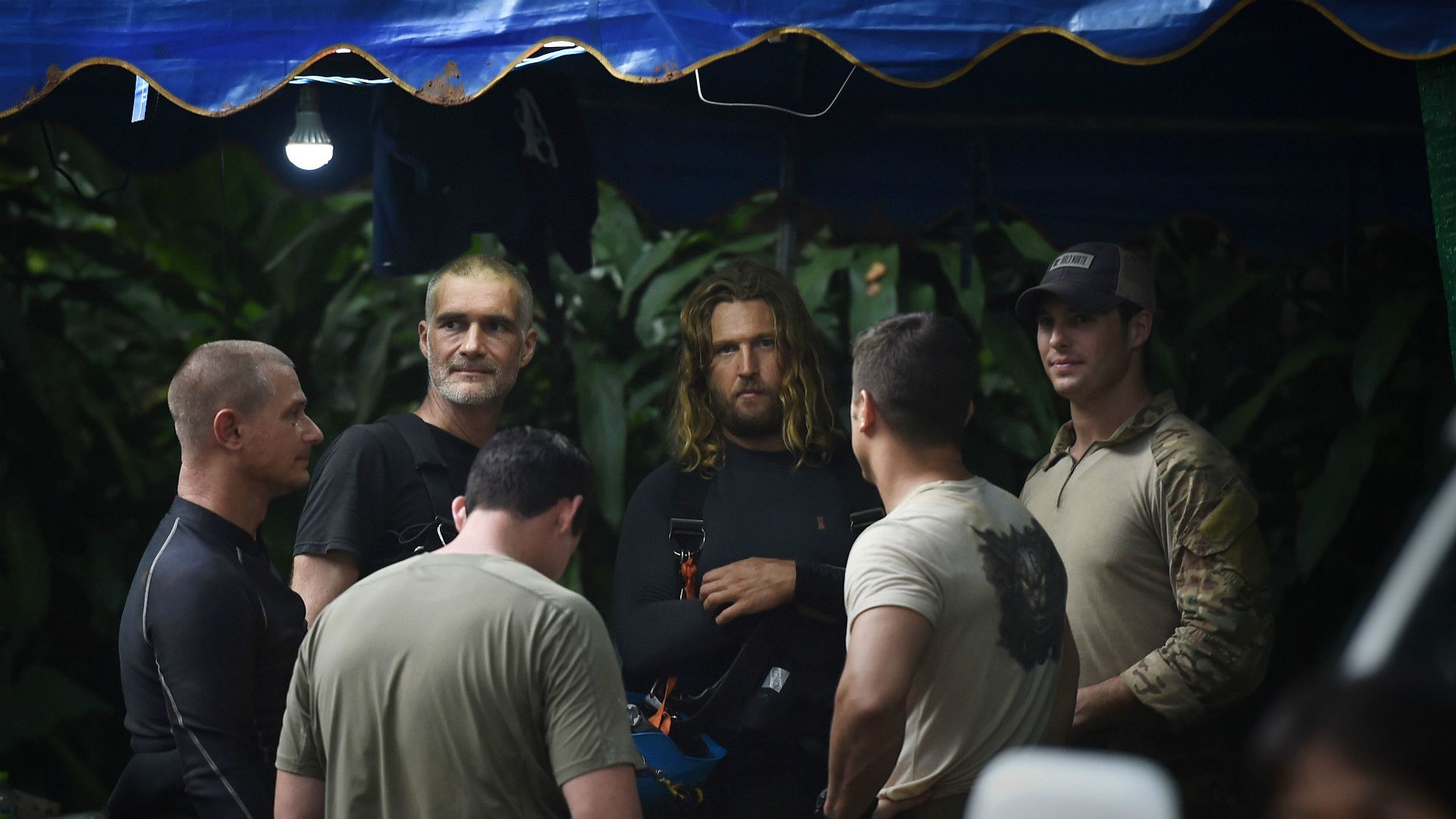 Thai rescue mission divers