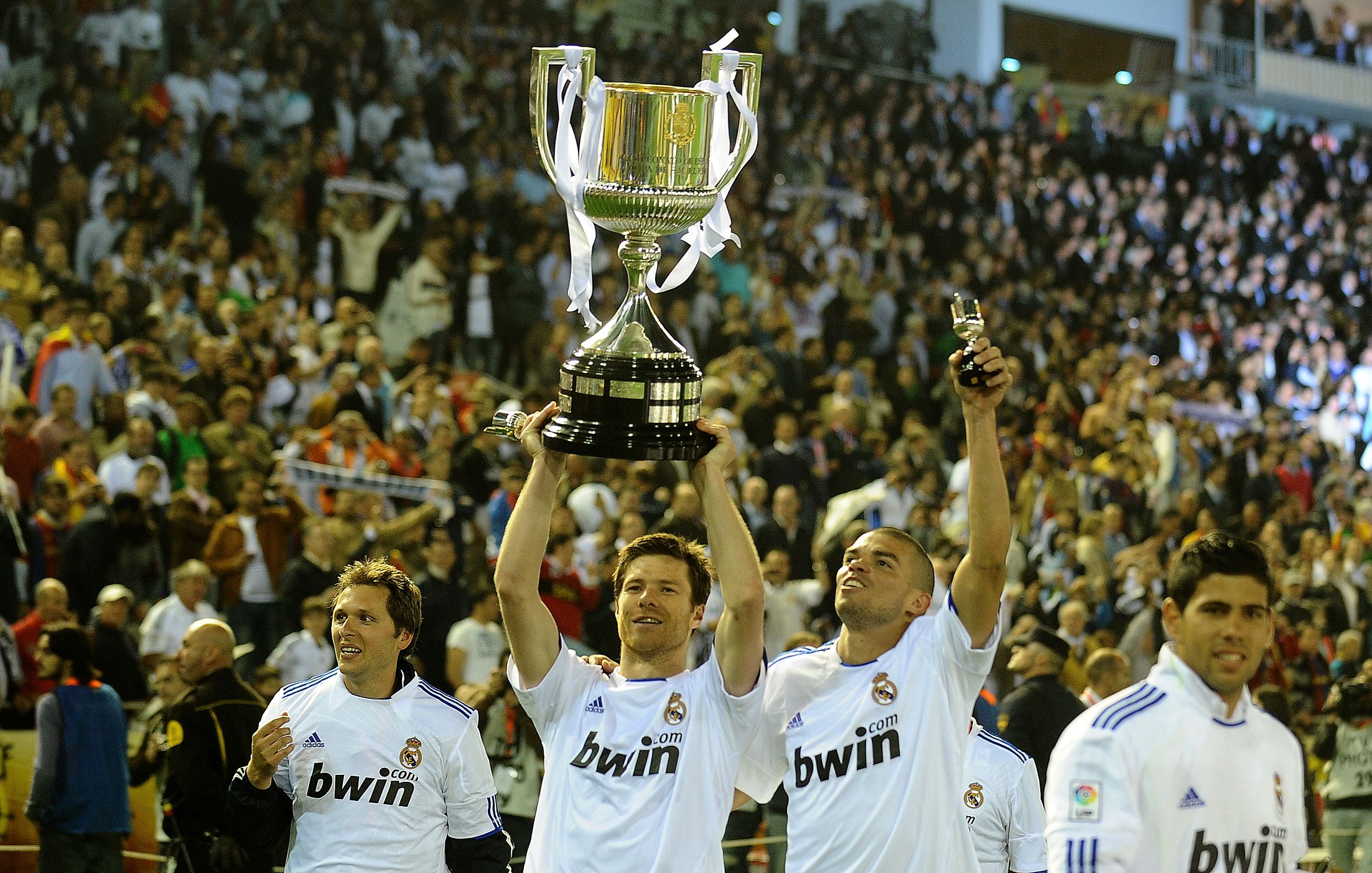 Xabi Alonso, Pepe - Real Madrid - Copa del Rey 2011