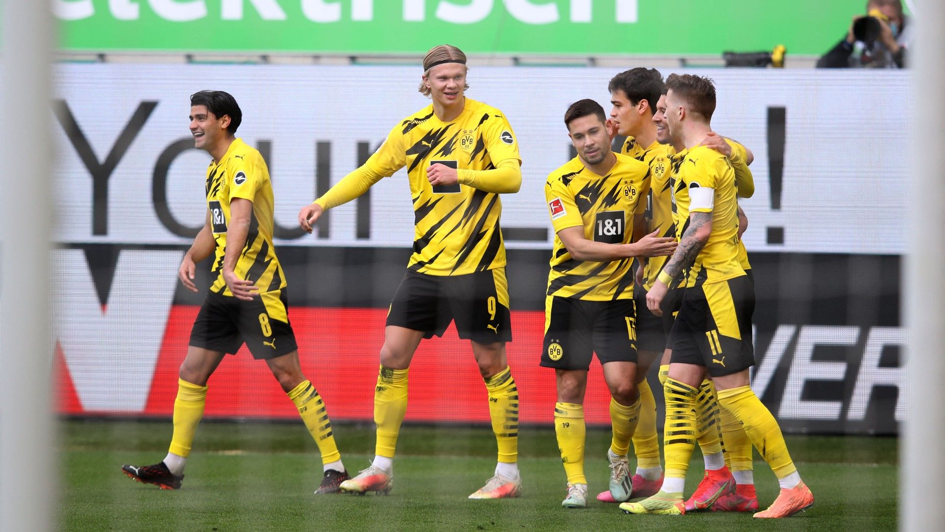 Mo Dahoud Borussia Dortmund Wolfsburg Bundesliga 24042021