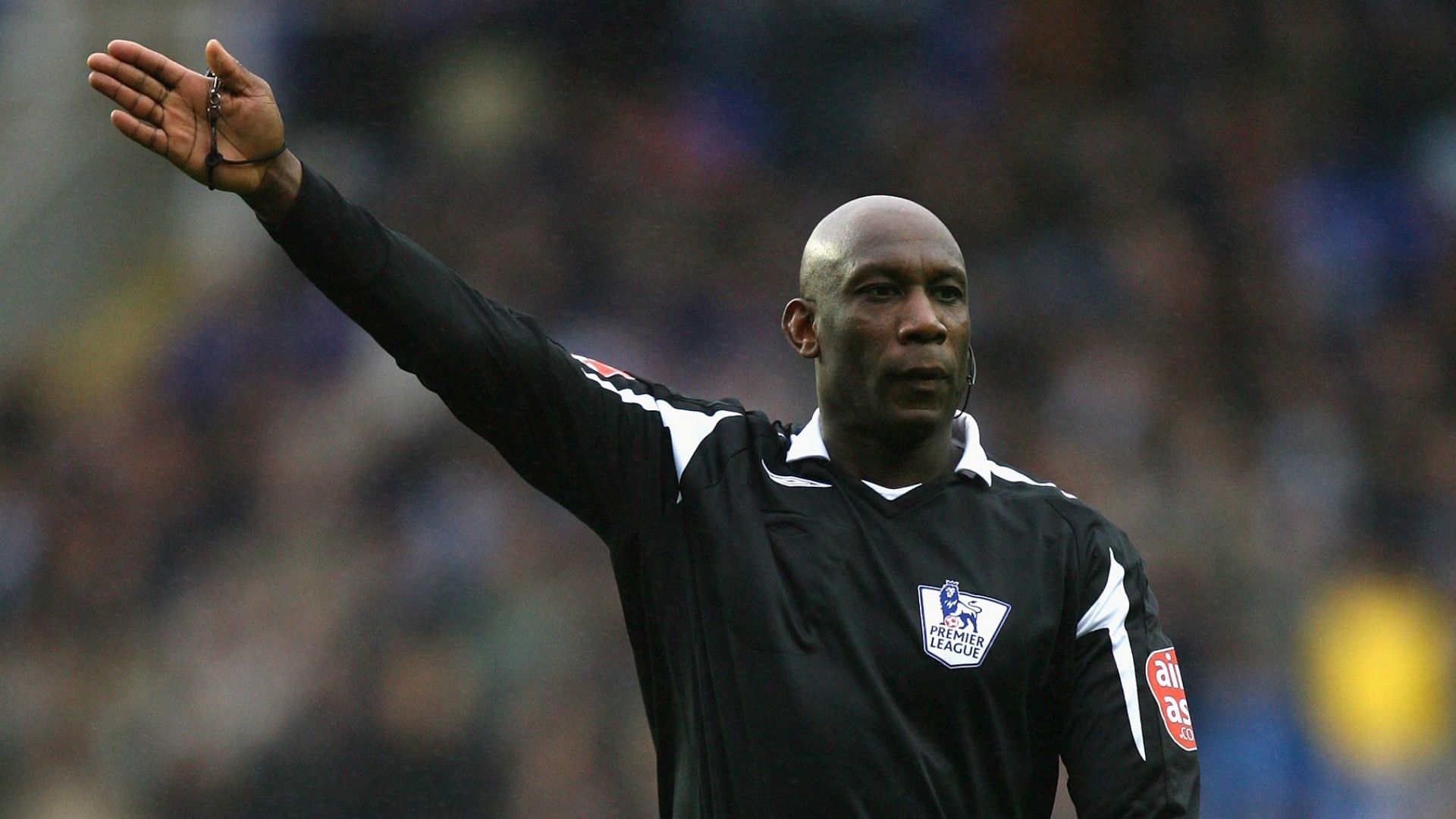 Trailblazing Premier League referee Uriah Rennie dies aged 65 just months after rare condition left him paralysed | Goal.com UK