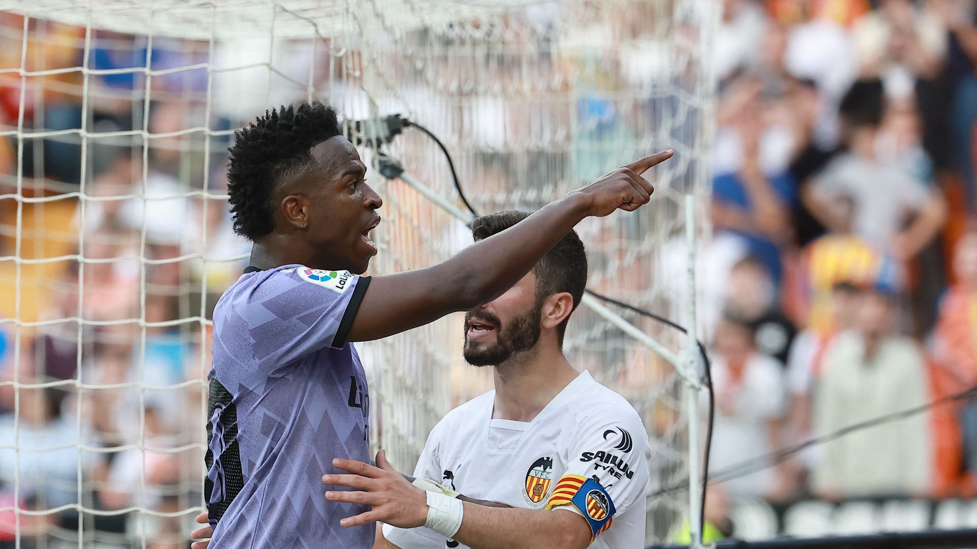 Vinicius Jr depicted with Pinocchio nose on front page of Valencia ...