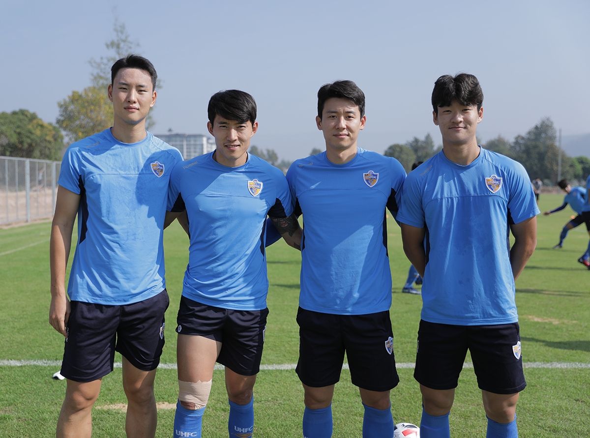 울산 주장 신진호와 부주장단