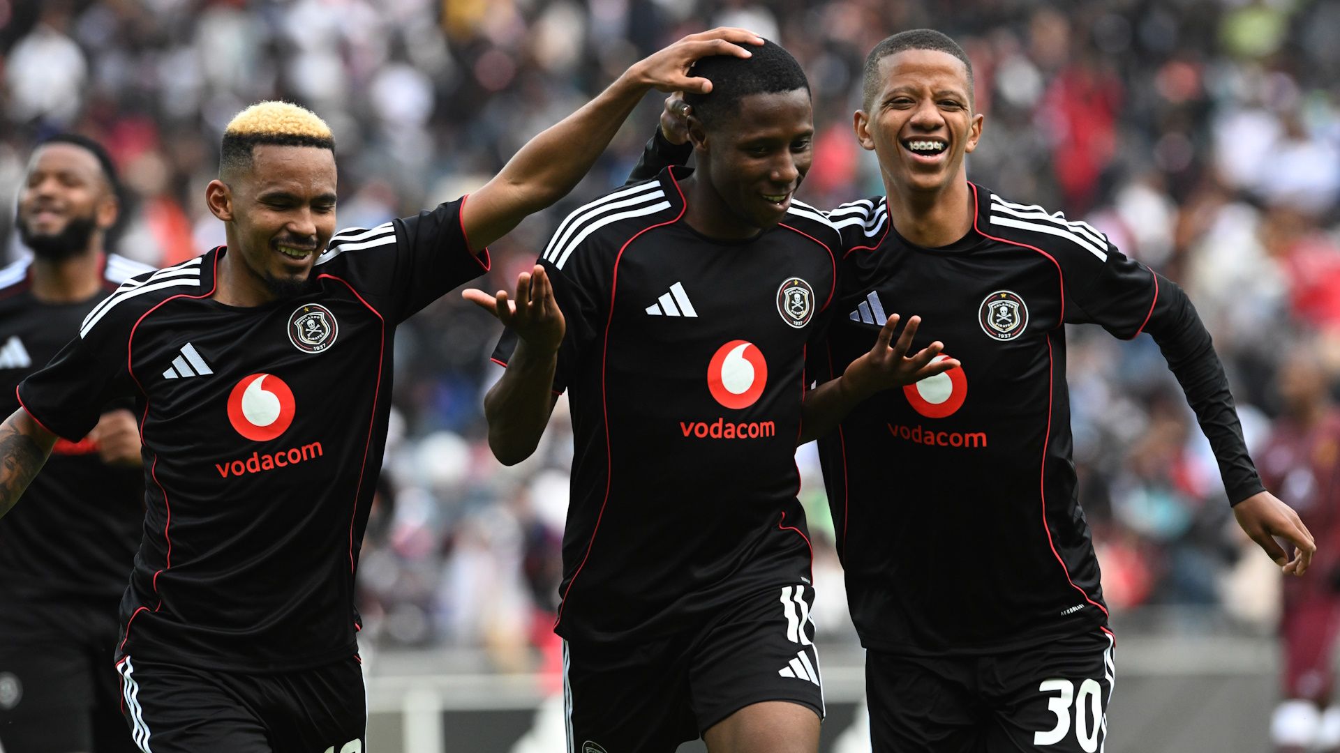 Oswin Appollis, Tshepang Moremi & Cemran Dansin, Orlando Pirates, September 2025