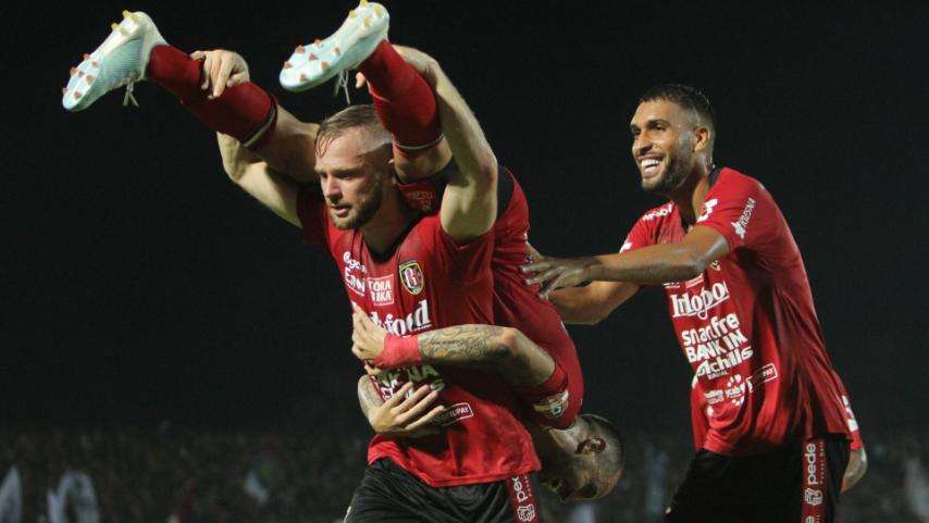 Selebrasi Melvin Platje - Bali United vs Barito Putera