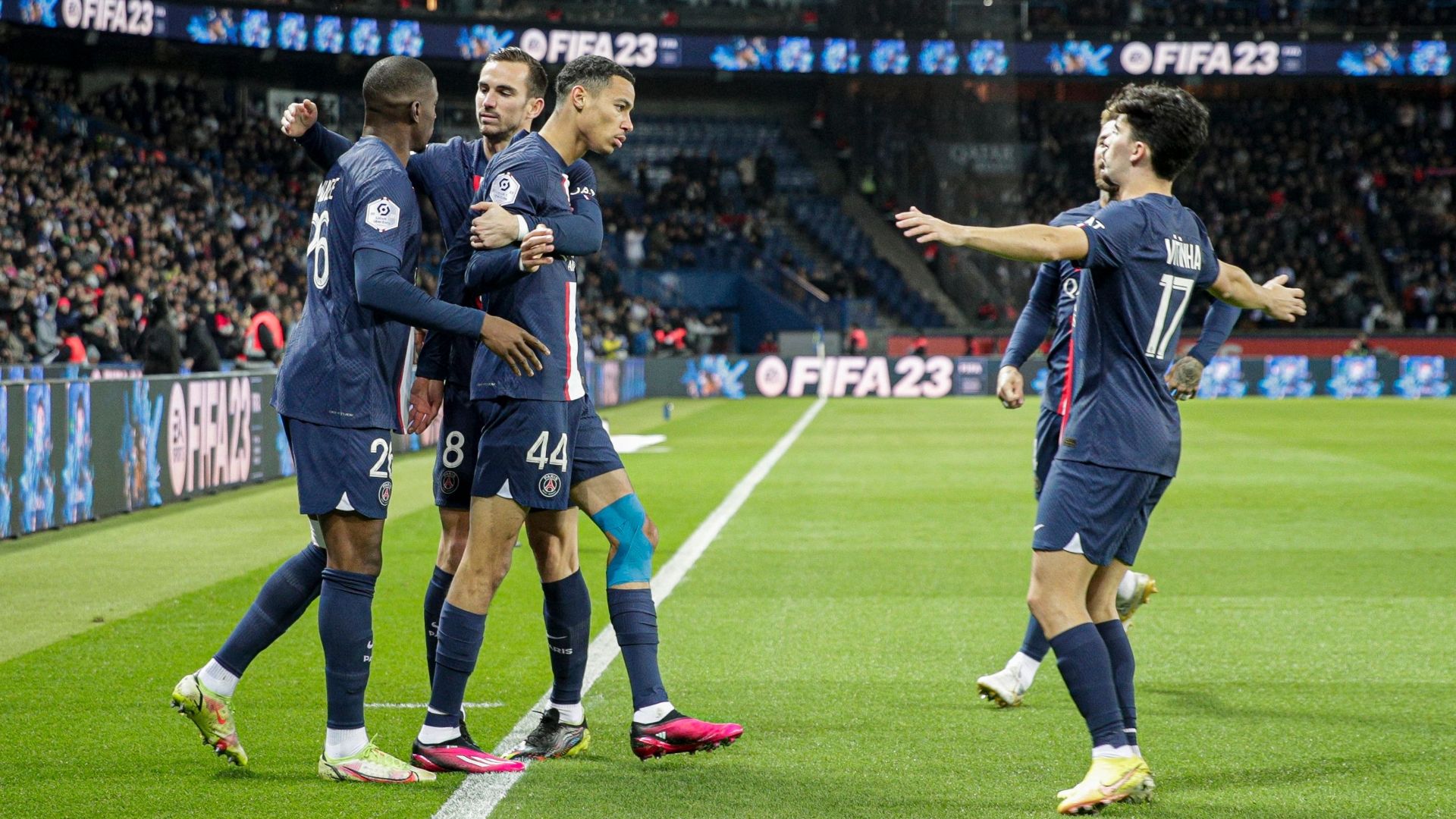 PSG celebrations vs Angers Ligue 1 22-23