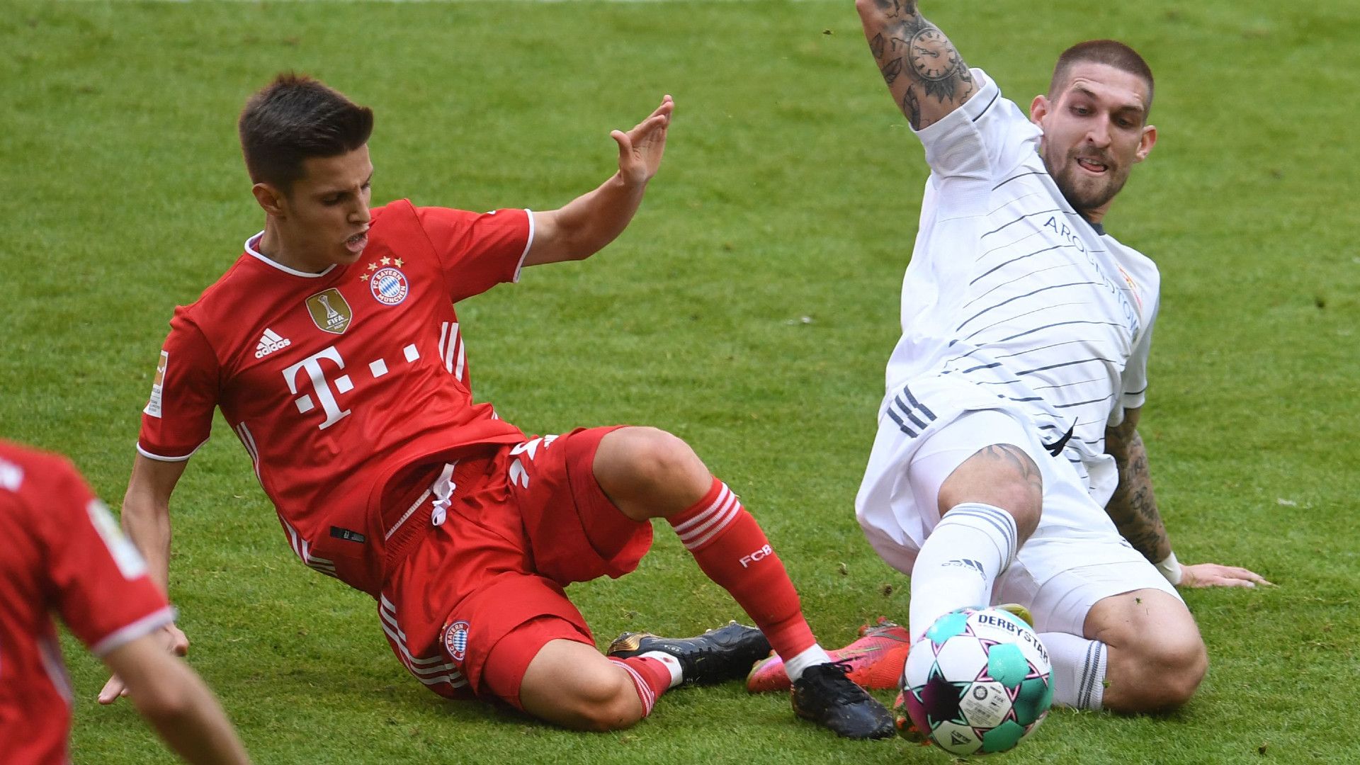 TIAGO DANTAS BAYERN MÜNCHEN BUNDESLIGA 10042021