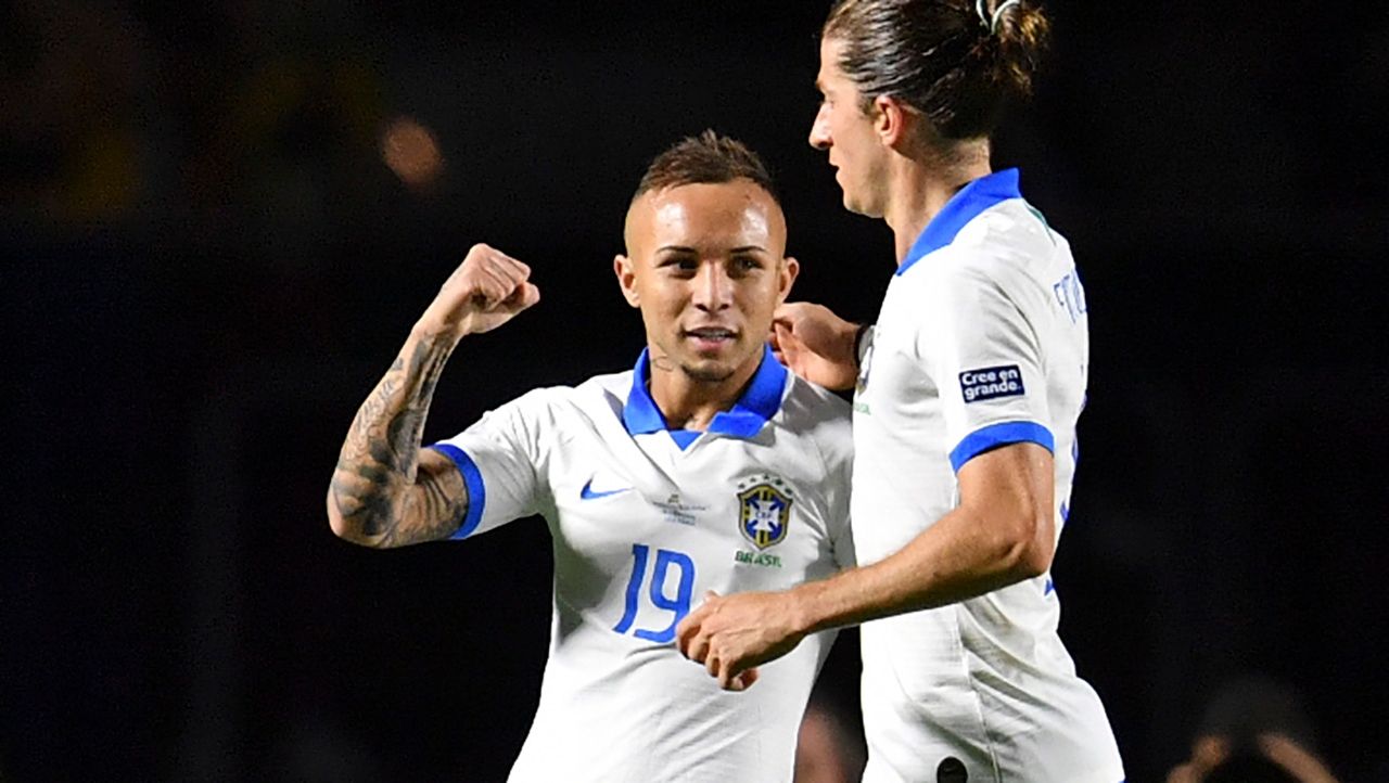 Everton Filipe Luis Brasil Bolívia Copa América 14062019