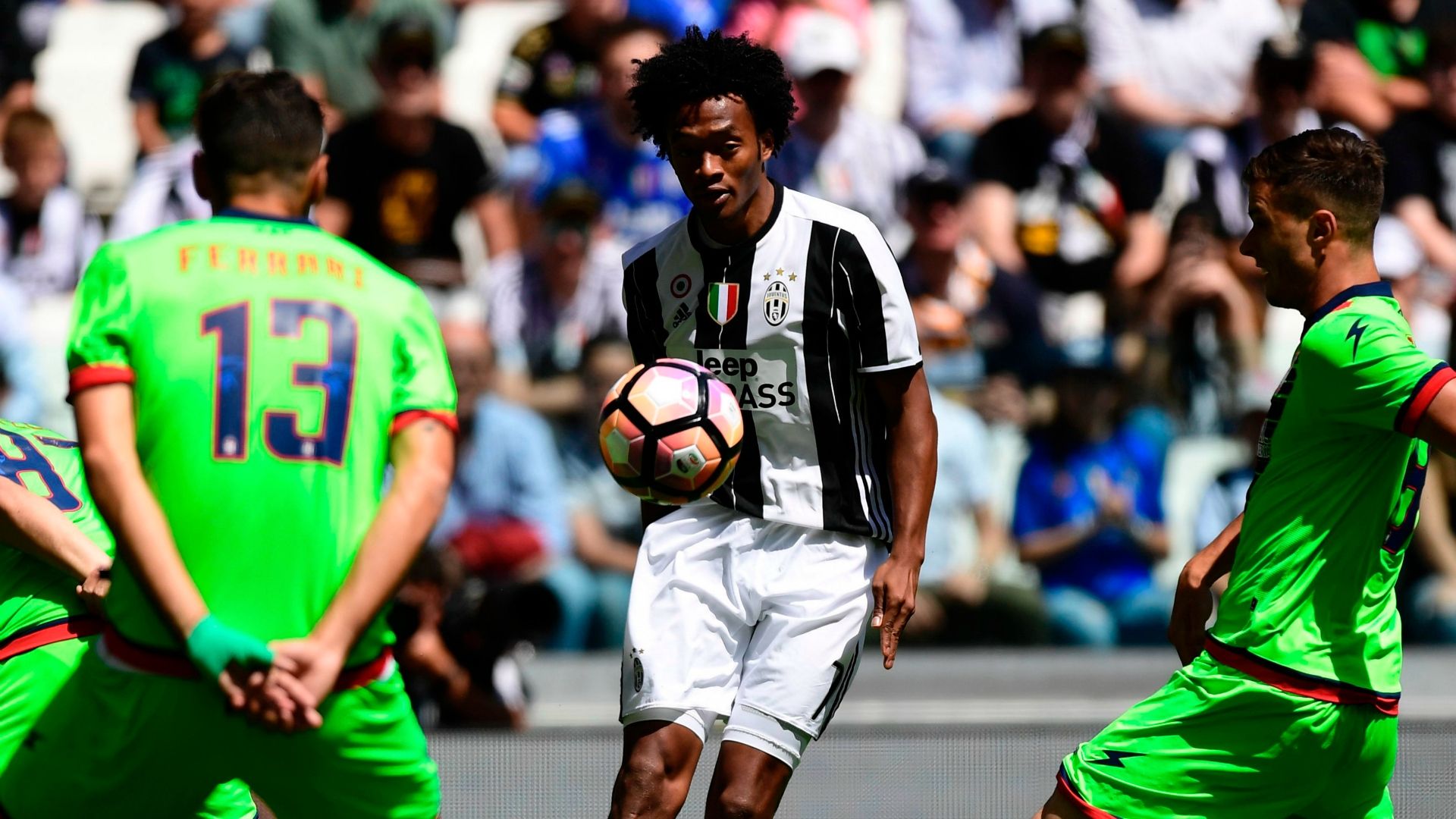 Cuadrado Juventus Crotone Serie A