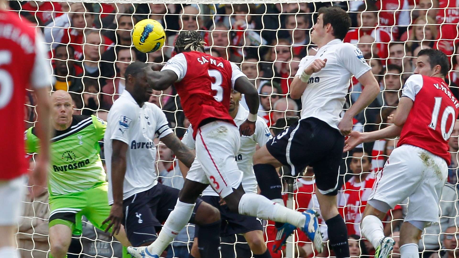 Sagna Arsenal Tottenham 2012