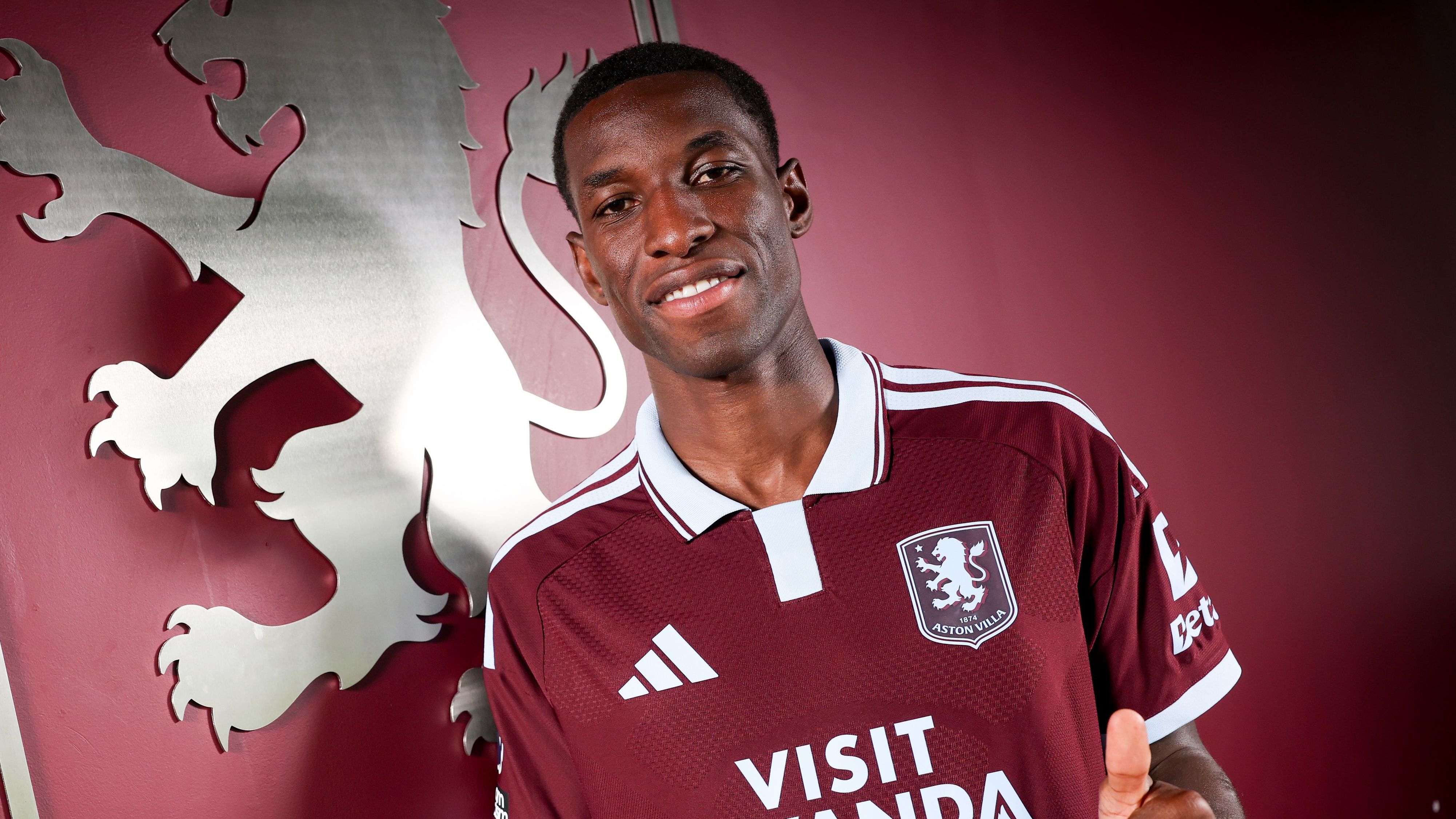 Nicolas Jackson Aston Villa 2026