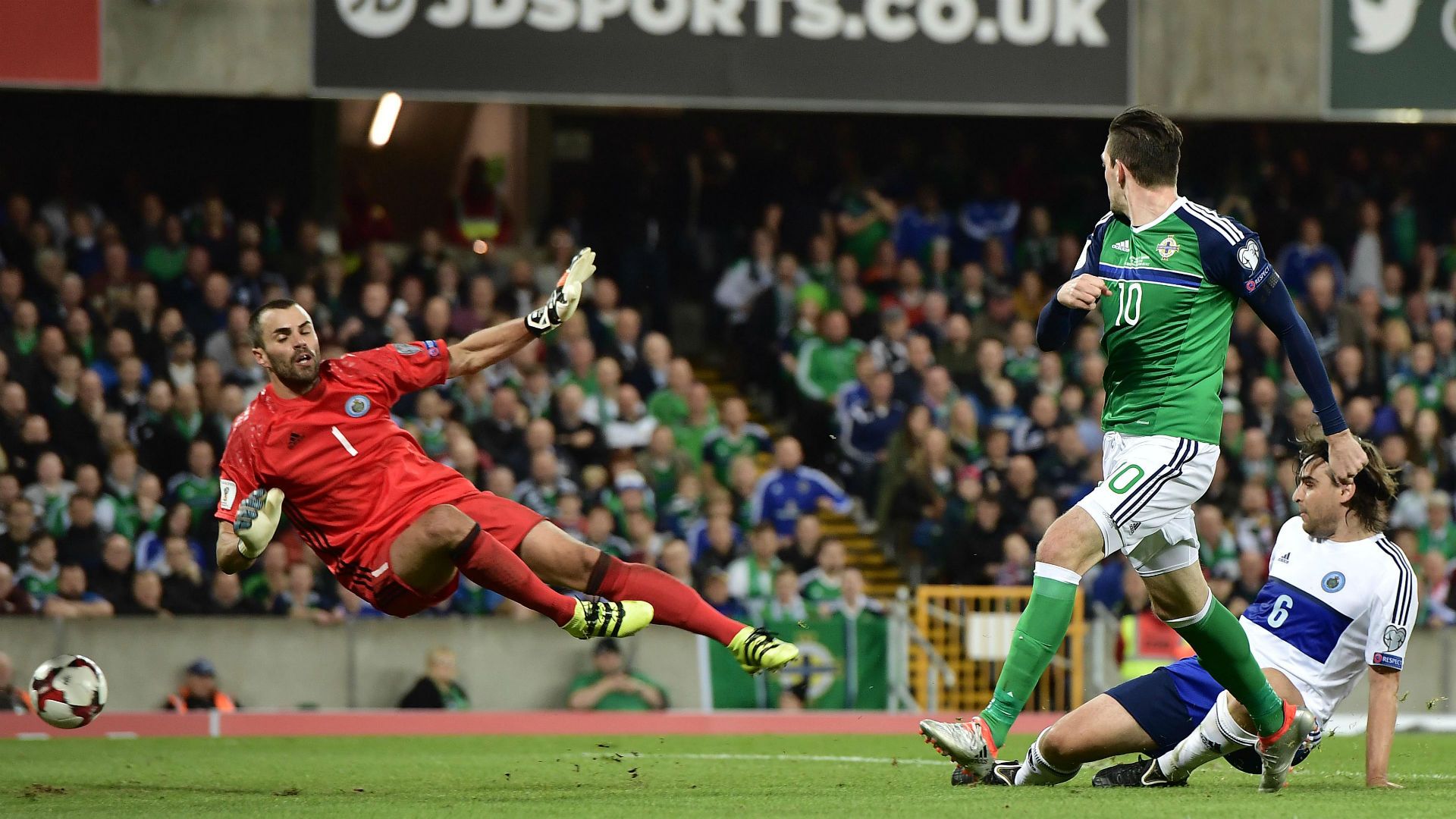 Kyle Lafferty Northern Ireland v San Marino 081016