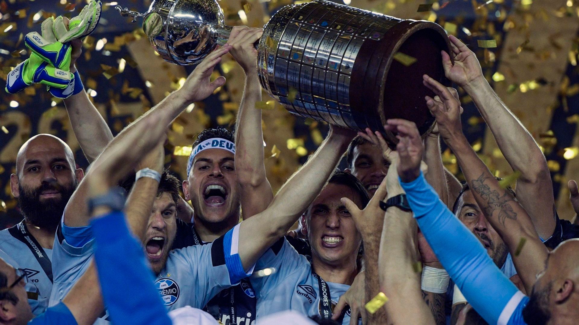 Geromel Gremio campeao Copa Libertadores 29112017