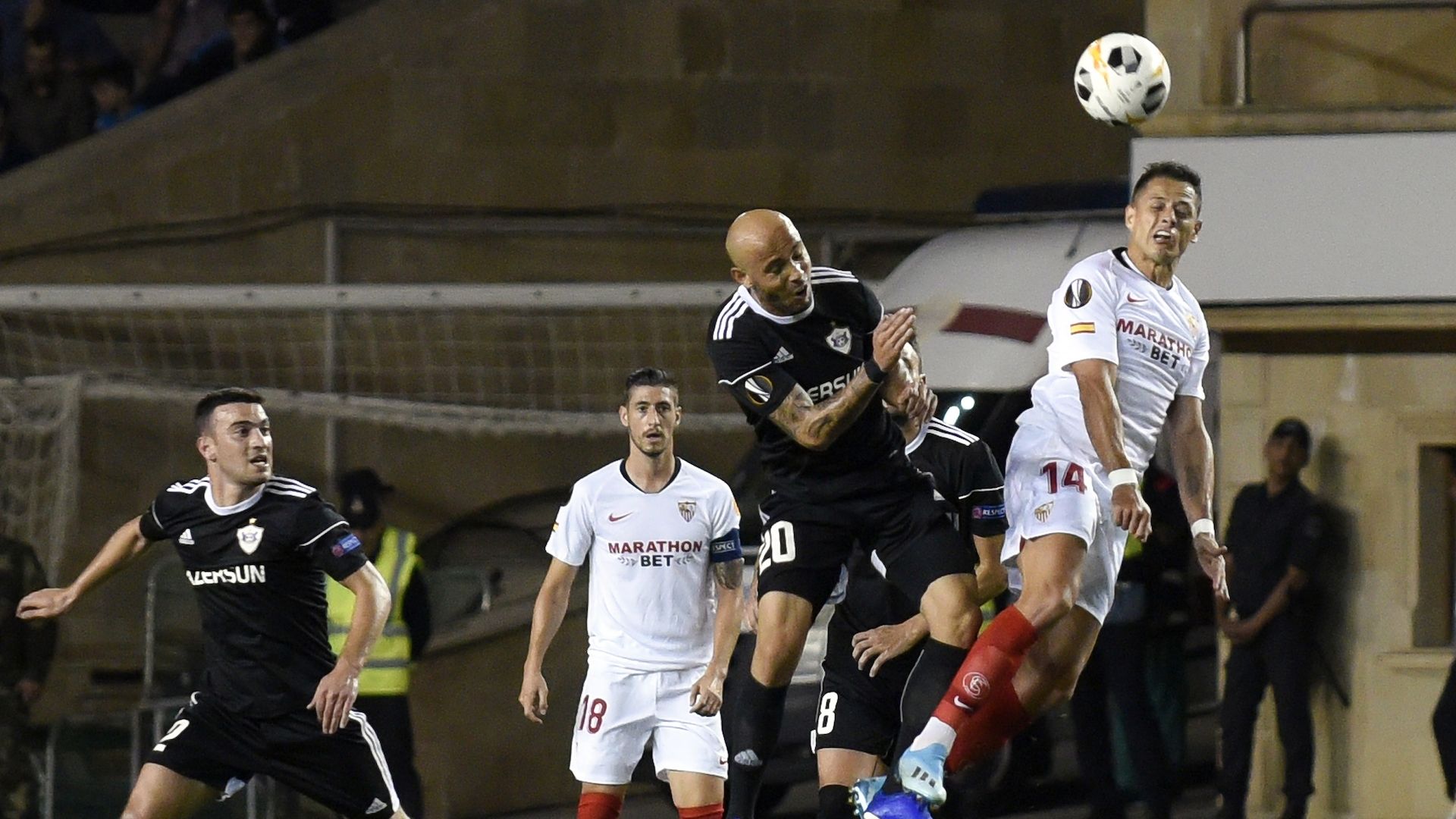 Chicharito Qarabag Sevilla Europa League