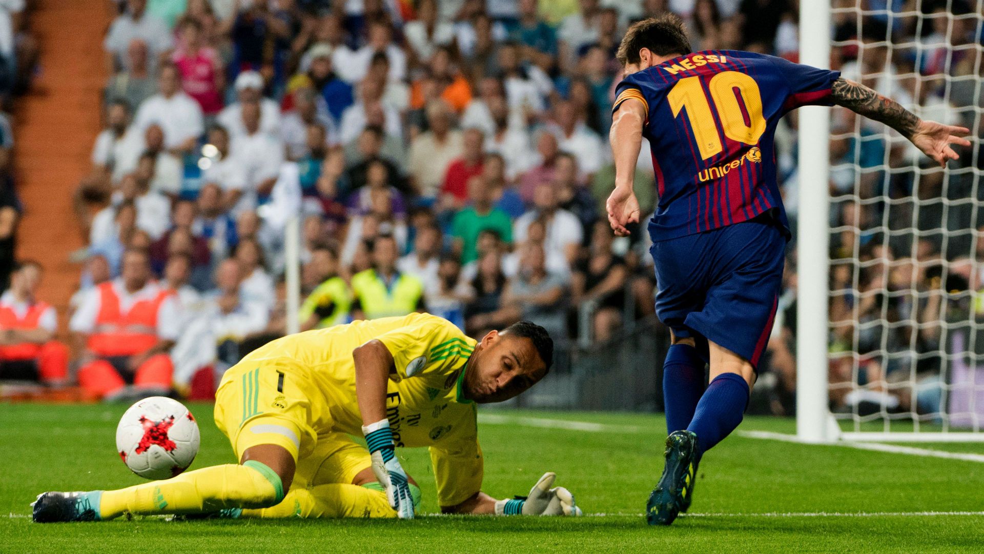 real barcelona - lionel messi keylor navas - spain supercup - 2017