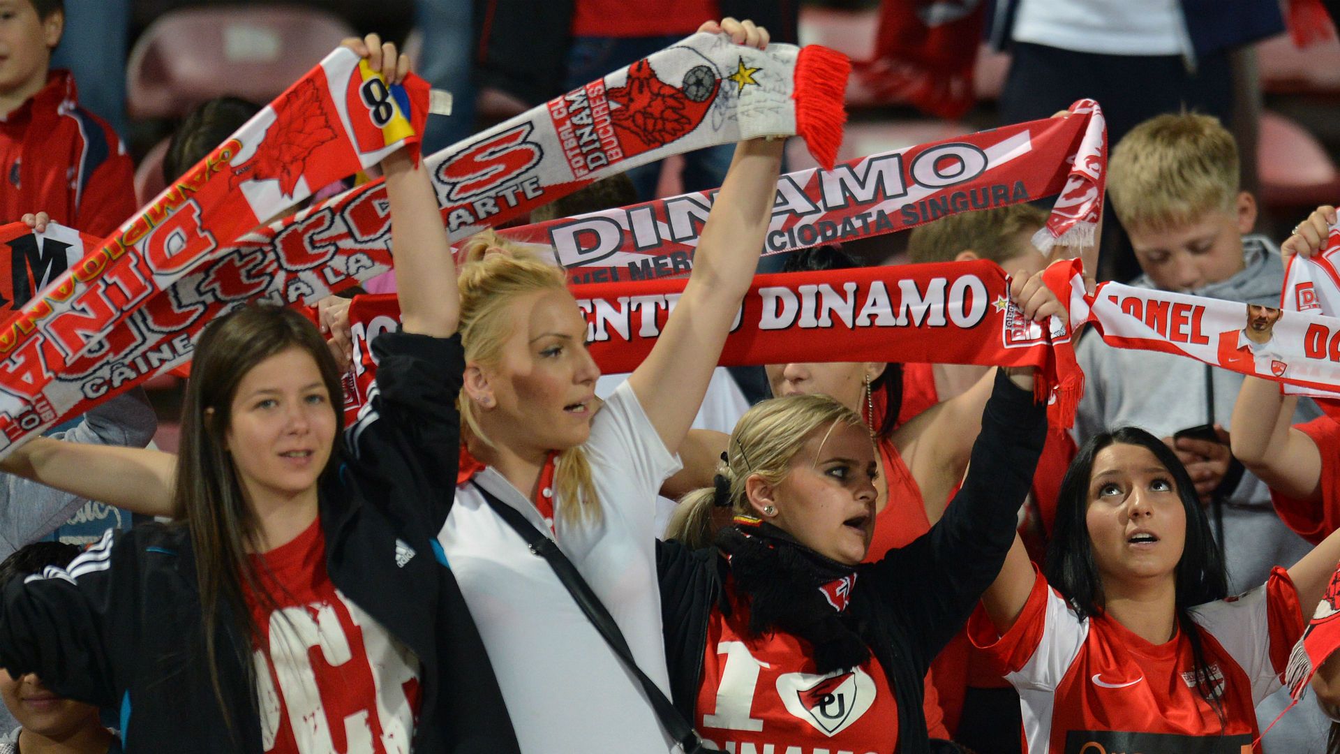 Dinamo Bucharest fans