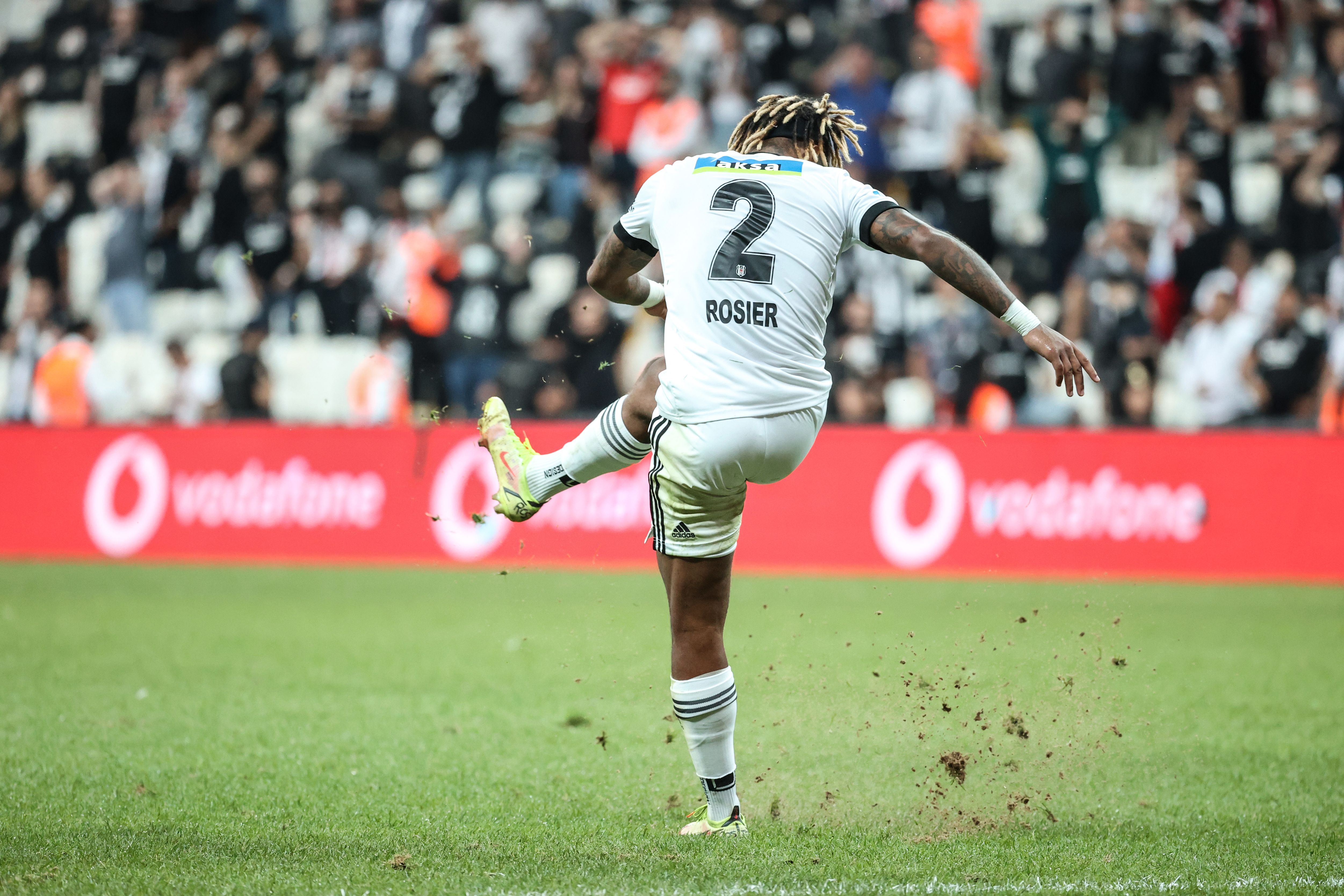 Valentin Rosier. Besiktas vs Adana Demirspor 09.21.2021