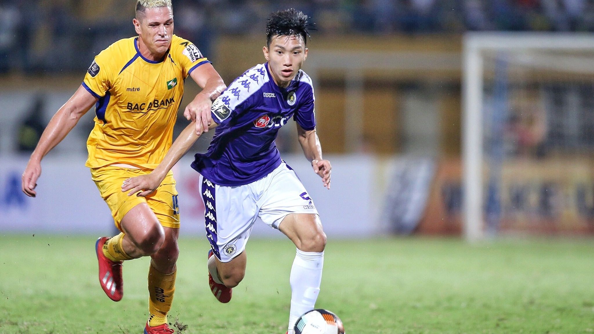 Marcio Alves (Telê) vs Doan Van Hau | Ha Noi FC vs Song Lam Nghe An (SLNA) | V.League 2019