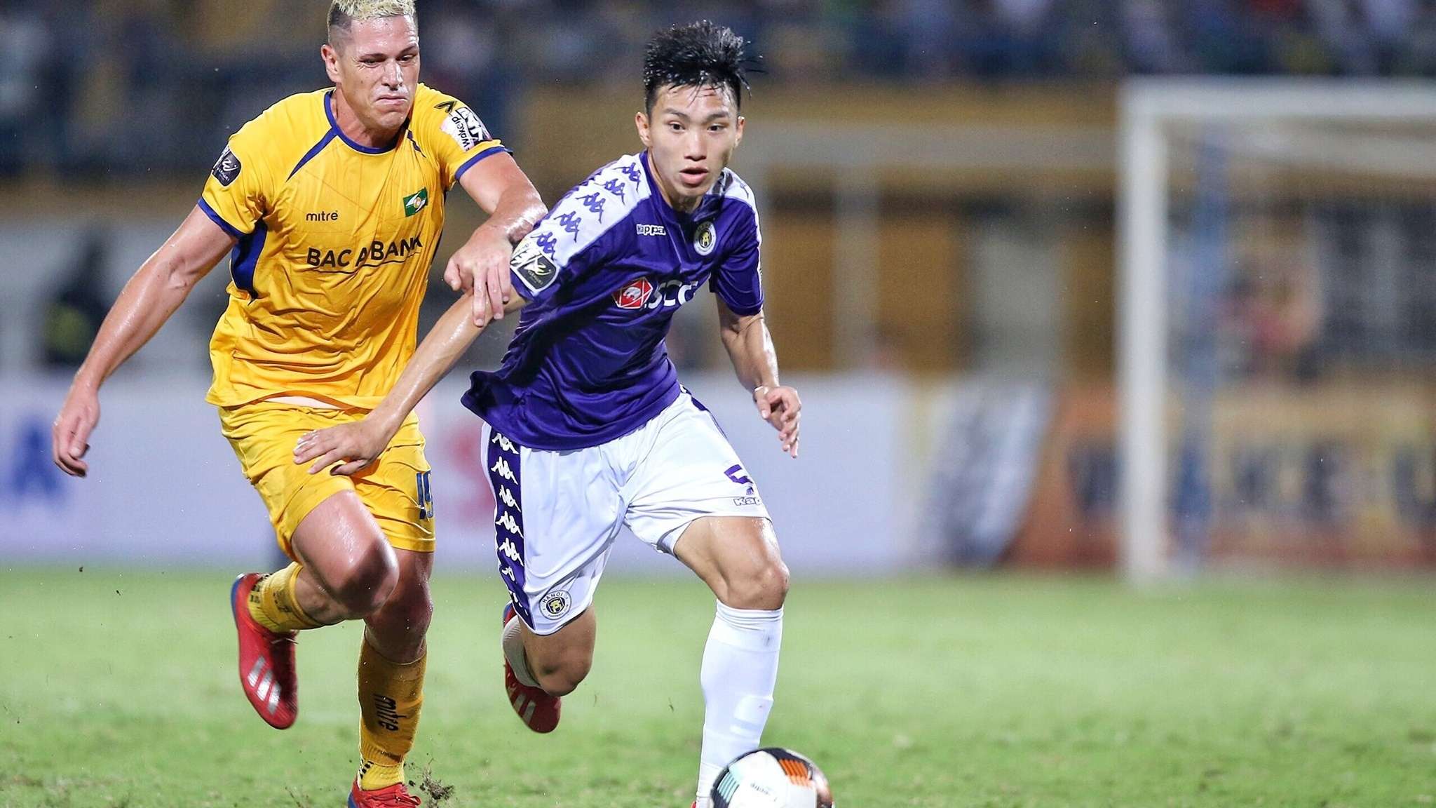 Marcio Alves (Telê) vs Doan Van Hau | Ha Noi FC vs Song Lam Nghe An (SLNA) | V.League 2019