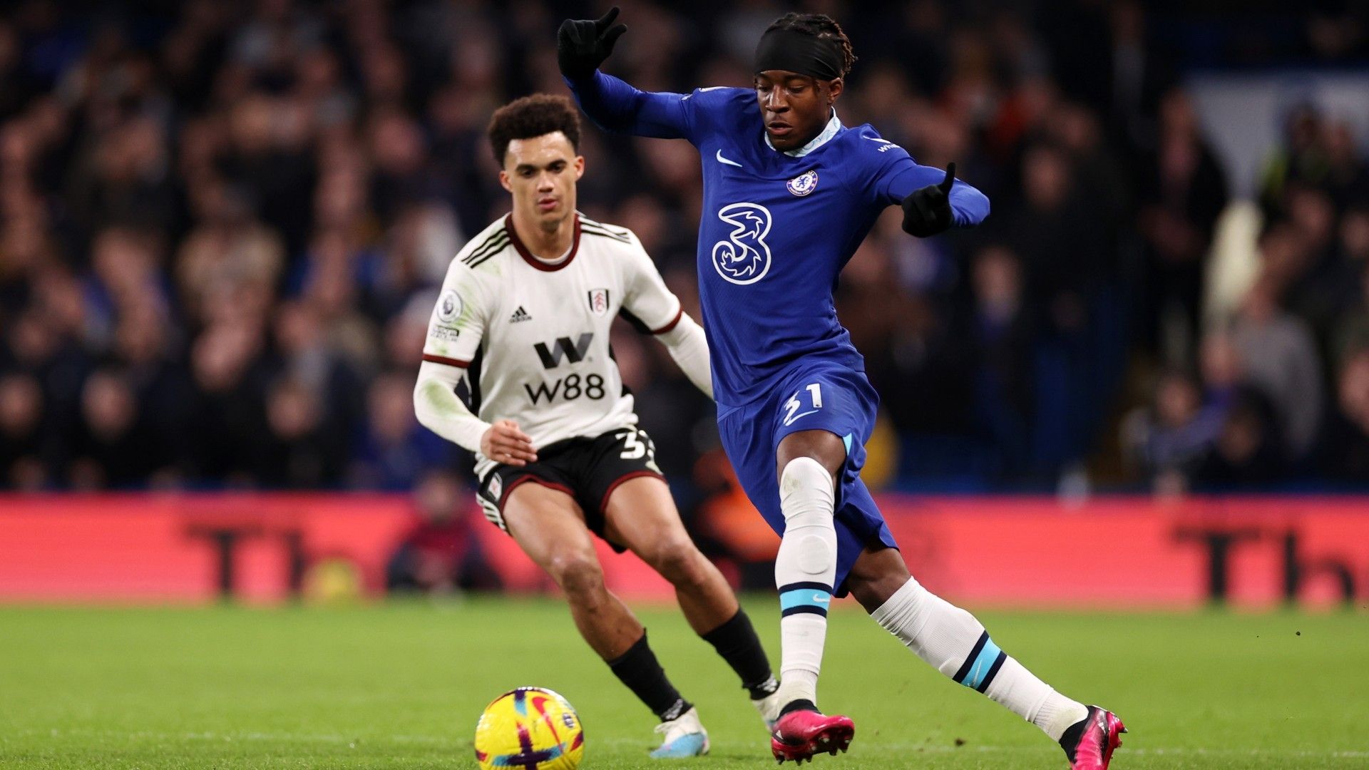 Noni Madueke Chelsea 2022-23