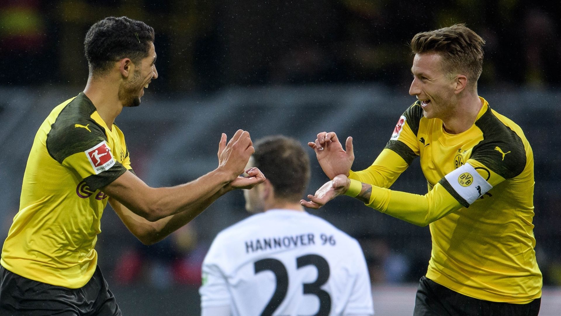 Achraf Hakimi, Marco Reus, Borussia Dortmund