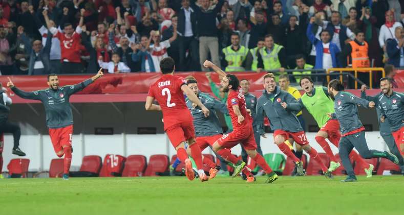 Selçuk İnan. Türkiye vs İzlanda. 10.13.2015