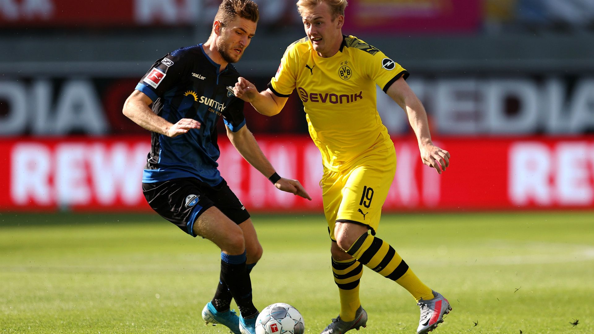 DENNIS SRBENY PADERBORN JULIAN BRANDT BORUSSIA DORTMUND BUNDESLIGA 31052020